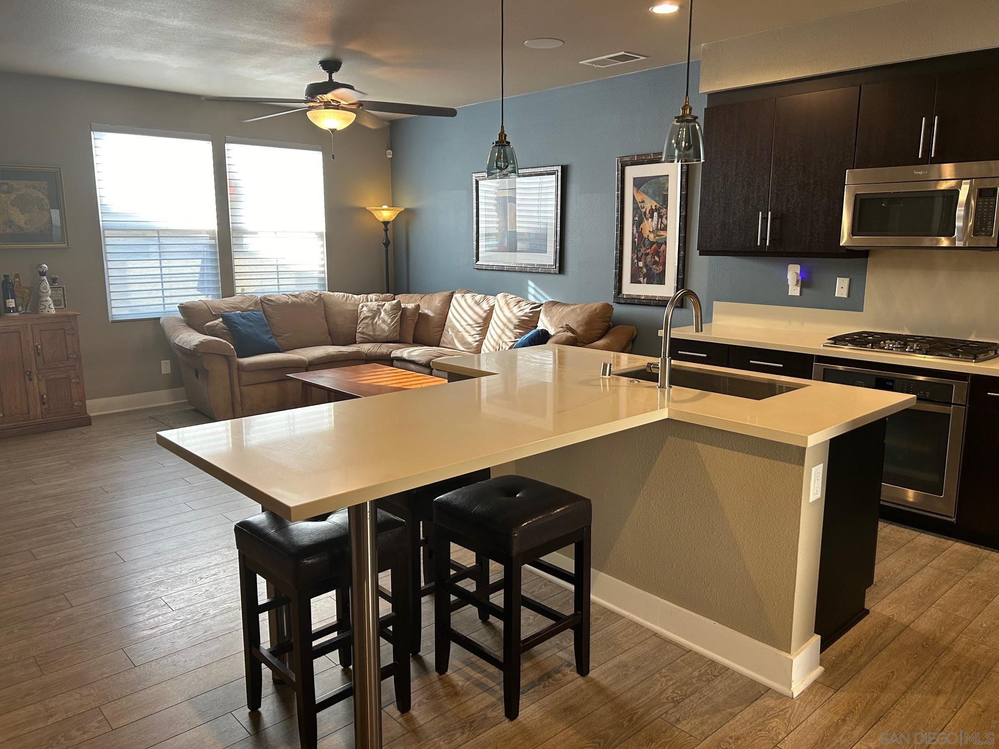 Detail Gallery Image 7 of 28 For 1670  Fairlead Ave, Carlsbad,  CA 92011 - 3 Beds | 2/1 Baths