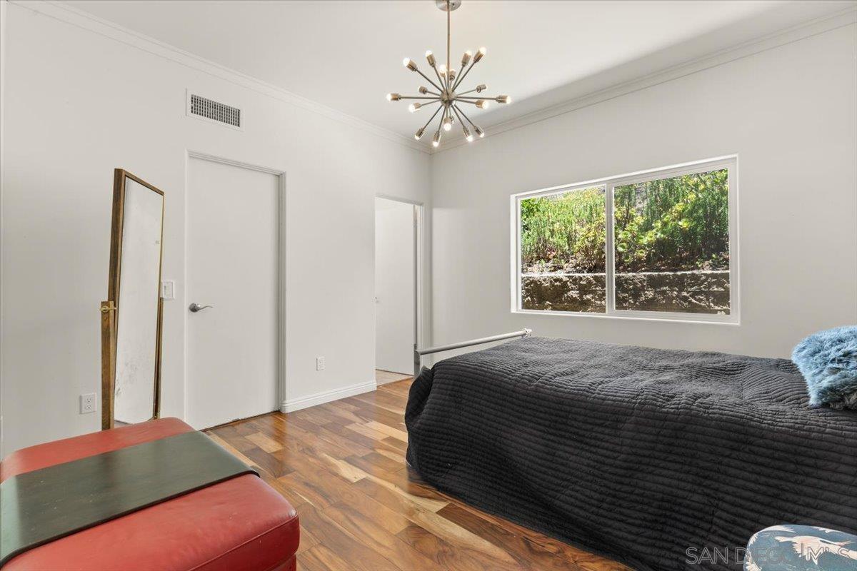 Detail Gallery Image 20 of 49 For 2342  Carioca Pl, Vista,  CA 92084 - 6 Beds | 4/2 Baths