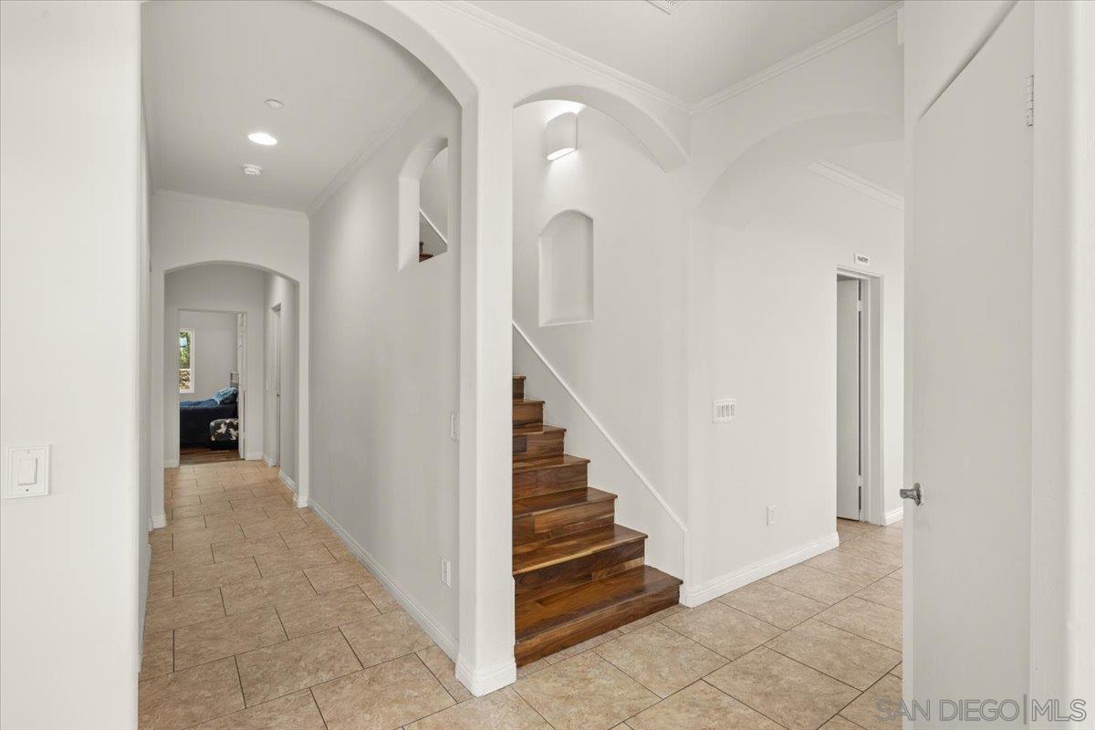 Detail Gallery Image 23 of 49 For 2342  Carioca Pl, Vista,  CA 92084 - 6 Beds | 4/2 Baths