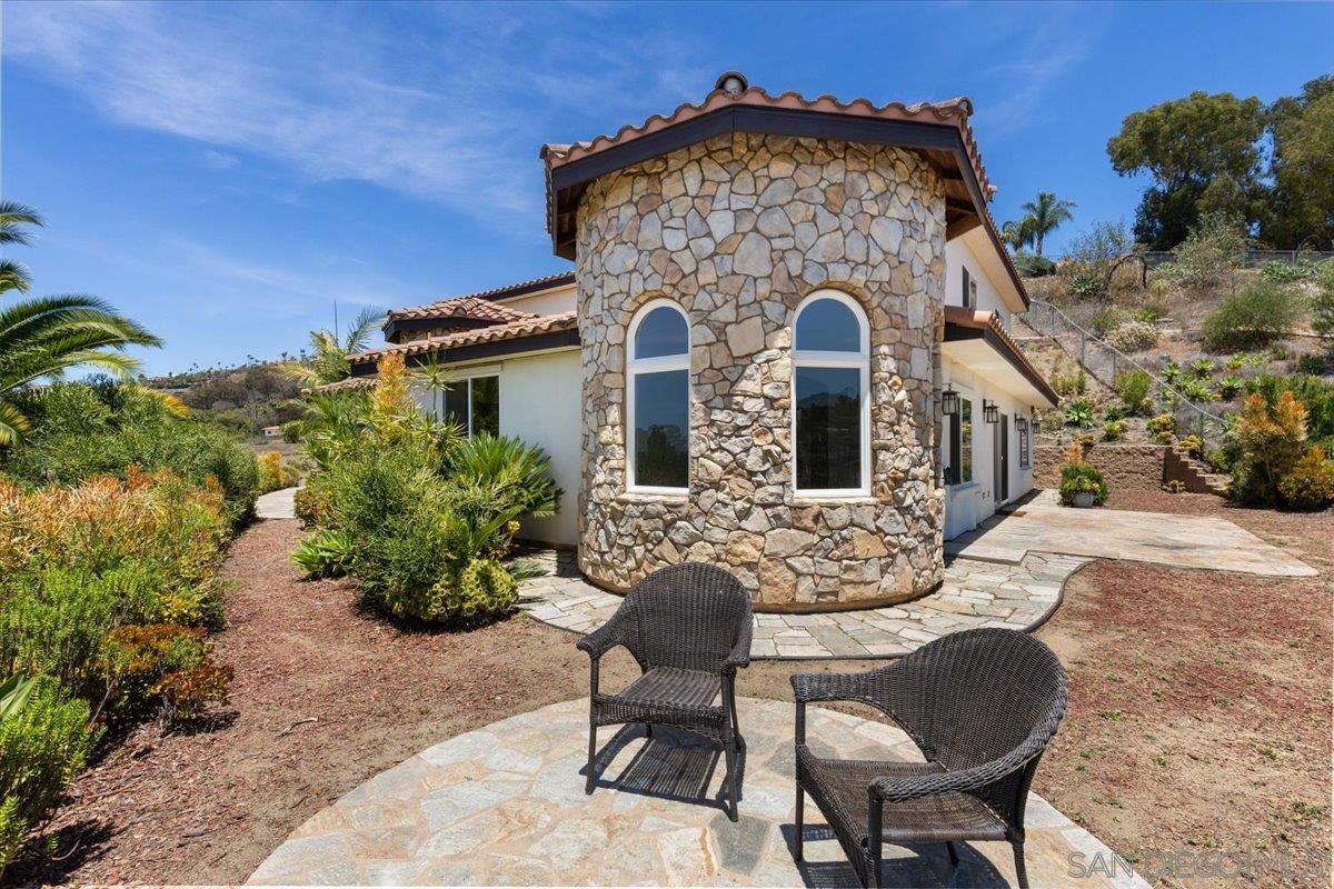 Detail Gallery Image 38 of 49 For 2342  Carioca Pl, Vista,  CA 92084 - 6 Beds | 4/2 Baths