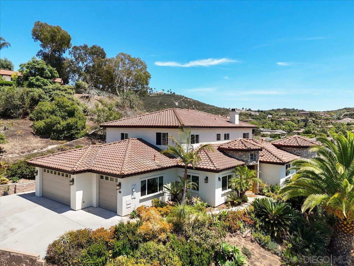 Detail Gallery Image 41 of 49 For 2342  Carioca Pl, Vista,  CA 92084 - 6 Beds | 4/2 Baths