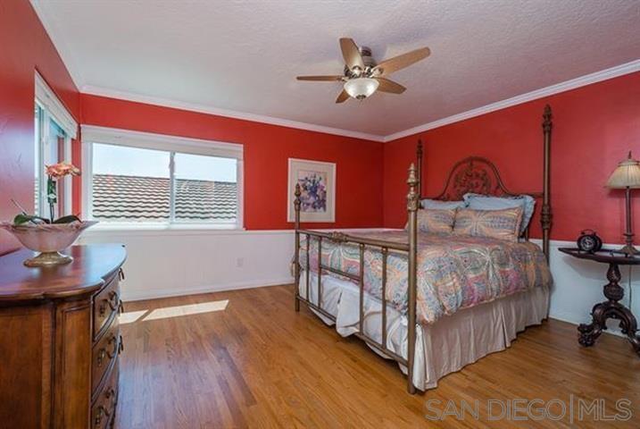 Detail Gallery Image 19 of 39 For 5512  Candlelight Dr, La Jolla,  CA 92037 - 4 Beds | 3 Baths