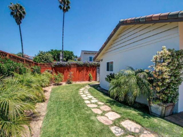 Detail Gallery Image 24 of 39 For 5512  Candlelight Dr, La Jolla,  CA 92037 - 4 Beds | 3 Baths