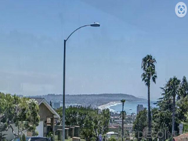 Detail Gallery Image 35 of 39 For 5512  Candlelight Dr, La Jolla,  CA 92037 - 4 Beds | 3 Baths