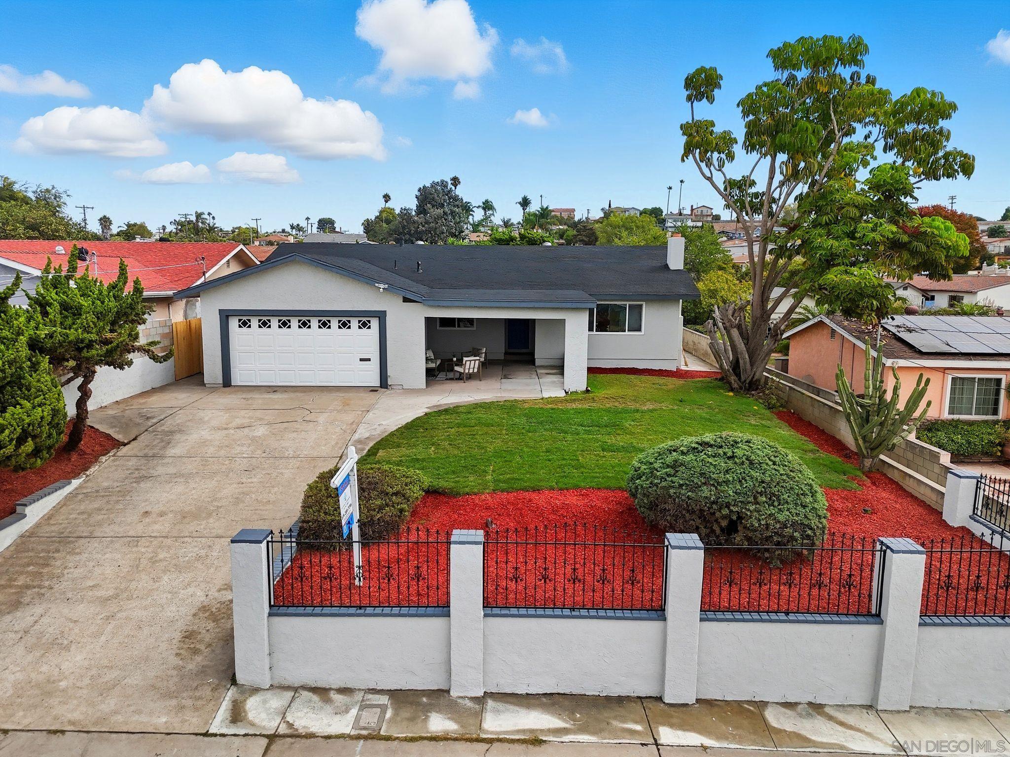 Detail Gallery Image 2 of 38 For 1325  First Ave, Chula Vista,  CA 91911 - 4 Beds | 2 Baths