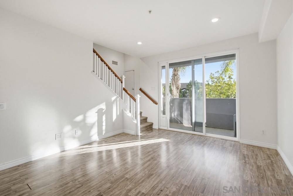 Detail Gallery Image 8 of 35 For 1760  E Palomar Street  122, Chula Vista,  CA 91913 - 2 Beds | 2/1 Baths