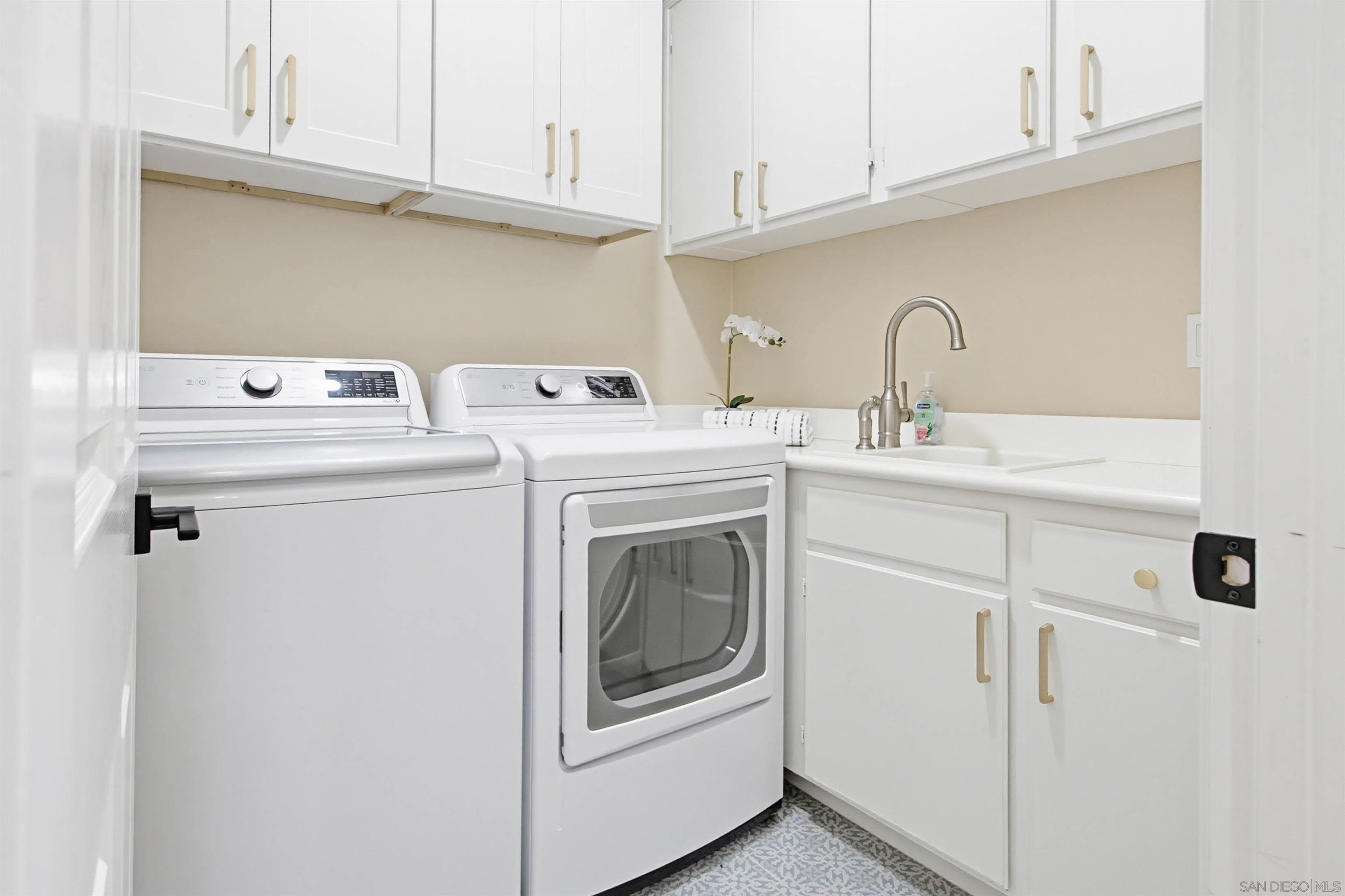 Detail Gallery Image 29 of 64 For 1748  Dancer Pl, Escondido,  CA 92026 - 4 Beds | 2/1 Baths