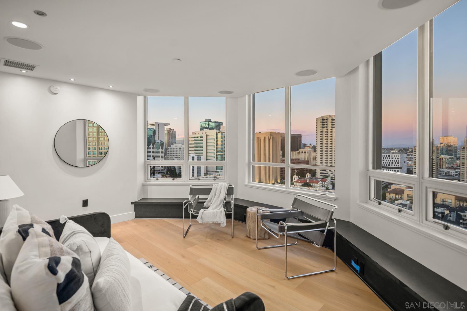 Detail Gallery Image 28 of 39 For 700 W Harbor Dr  2101, San Diego,  CA 92101 - 2 Beds | 1/1 Baths