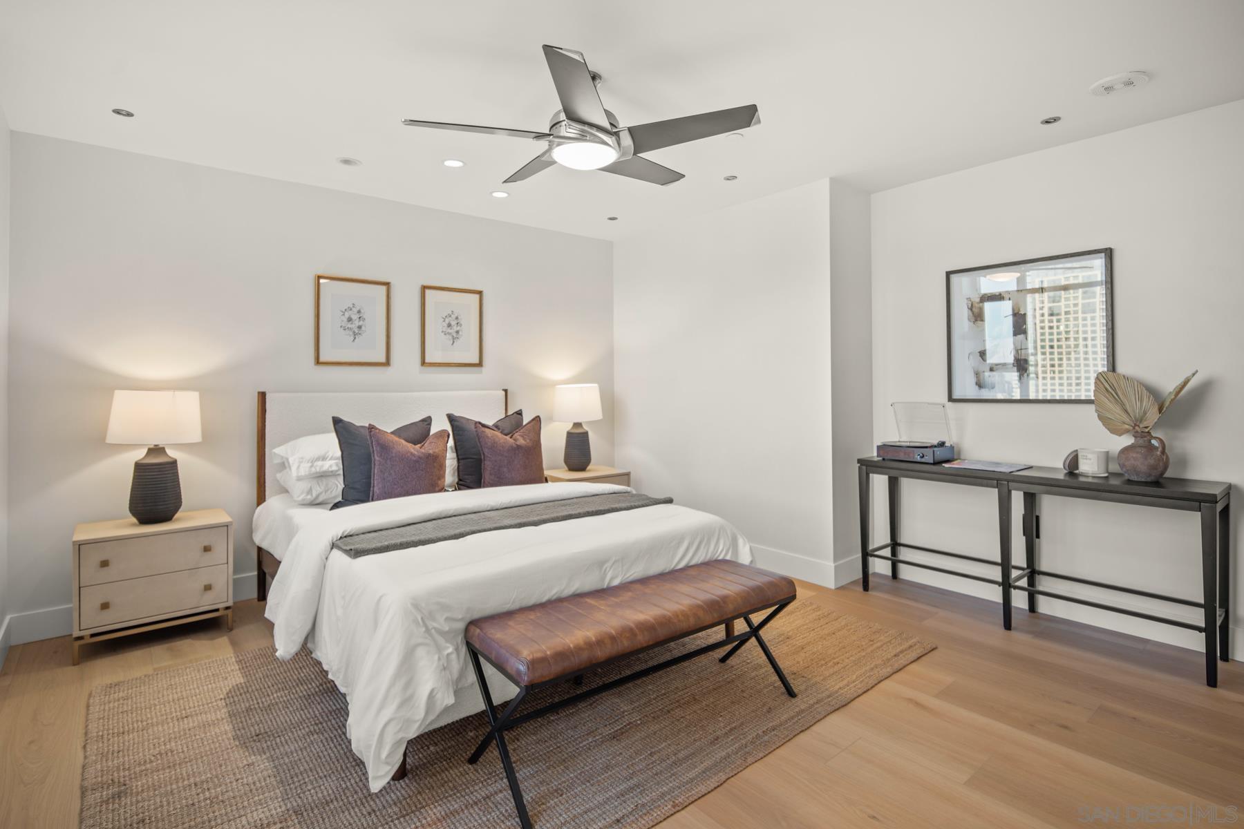 Detail Gallery Image 30 of 39 For 700 W Harbor Dr  2101, San Diego,  CA 92101 - 2 Beds | 1/1 Baths