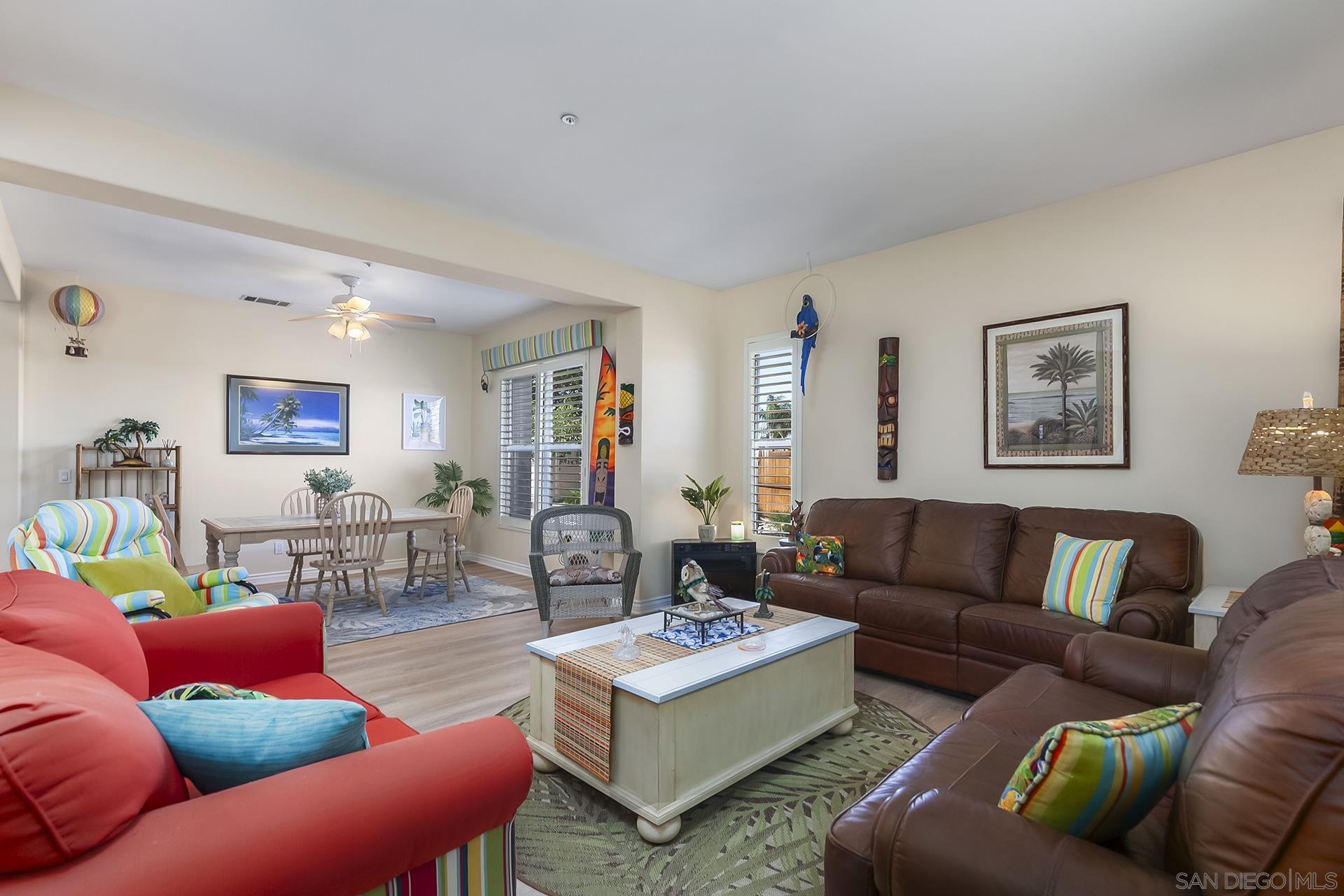 Detail Gallery Image 3 of 29 For 1935  Cresthaven Dr, Vista,  CA 92084 - 4 Beds | 3 Baths