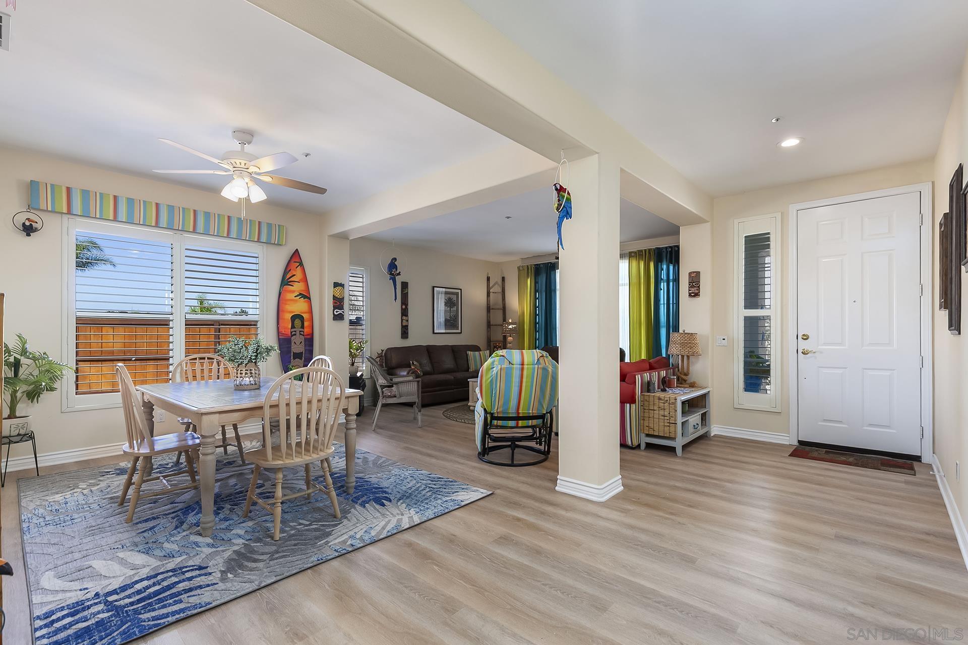 Detail Gallery Image 4 of 28 For 1935  Cresthaven Dr, Vista,  CA 92084 - 4 Beds | 3 Baths