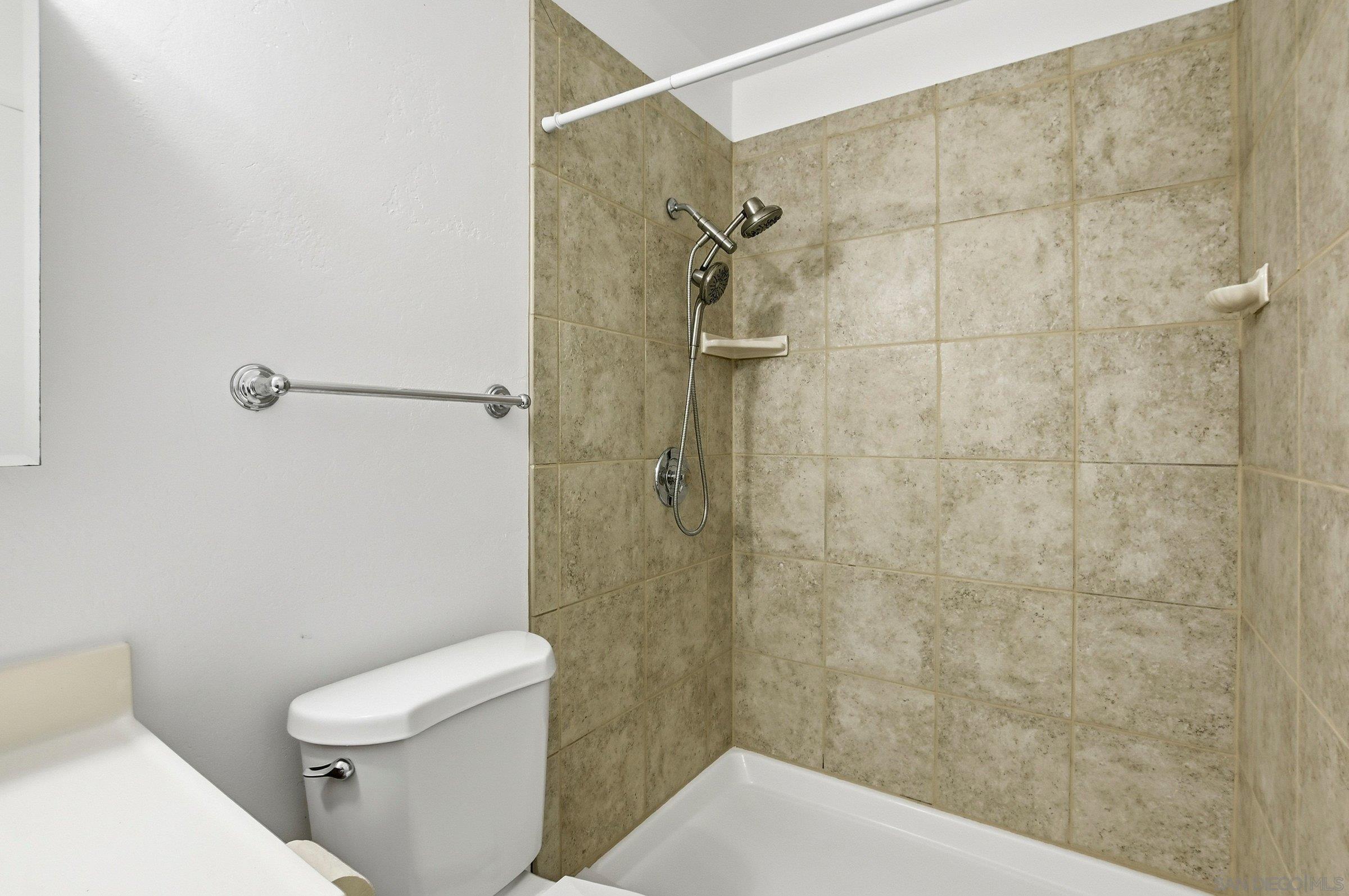 Detail Gallery Image 28 of 31 For 10856  Parkdale Ave, San Diego,  CA 92126 - 3 Beds | 2 Baths