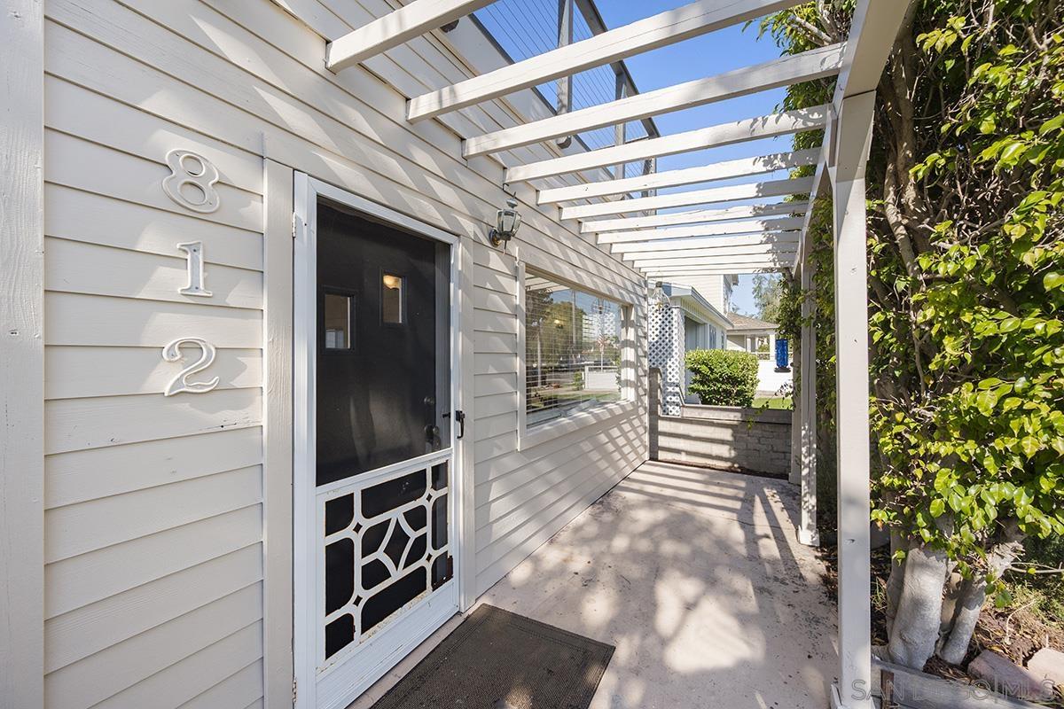 Detail Gallery Image 12 of 54 For 812  H Ave, Coronado,  CA 92118 - 4 Beds | 2 Baths