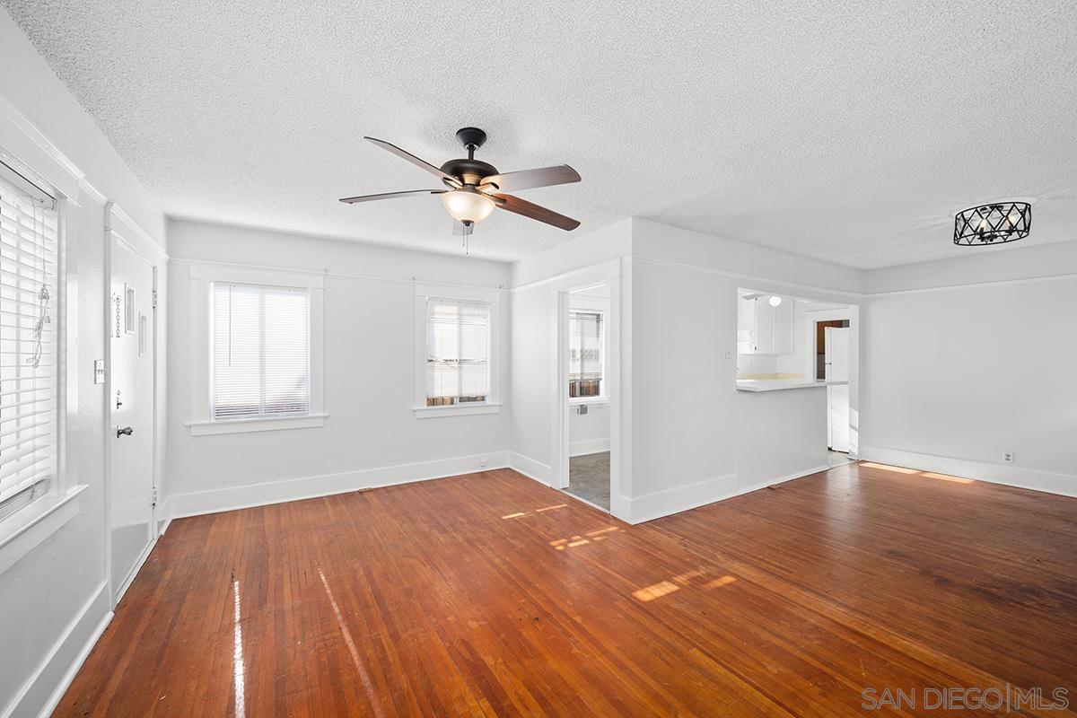 Detail Gallery Image 16 of 54 For 812  H Ave, Coronado,  CA 92118 - 4 Beds | 2 Baths