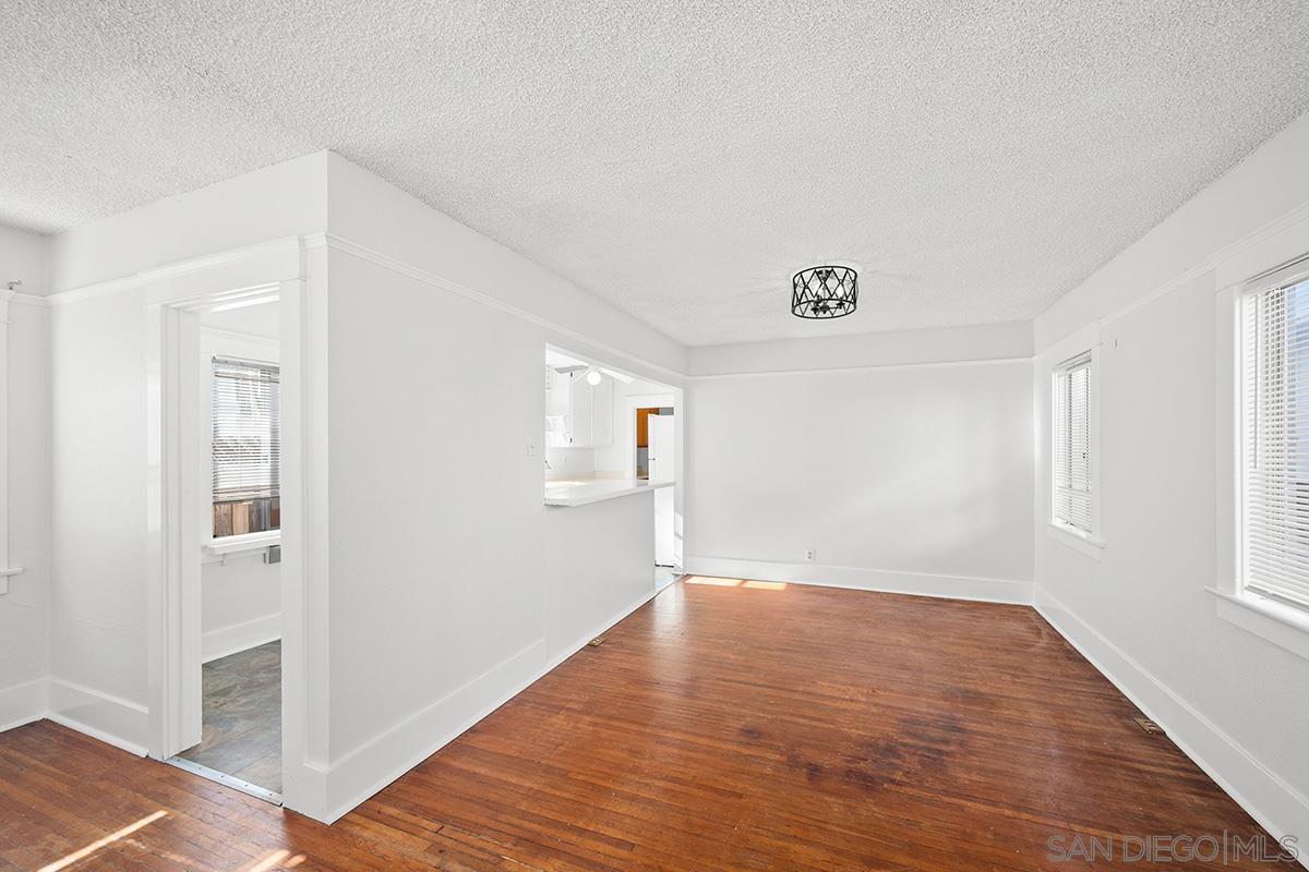 Detail Gallery Image 19 of 54 For 812  H Ave, Coronado,  CA 92118 - 4 Beds | 2 Baths