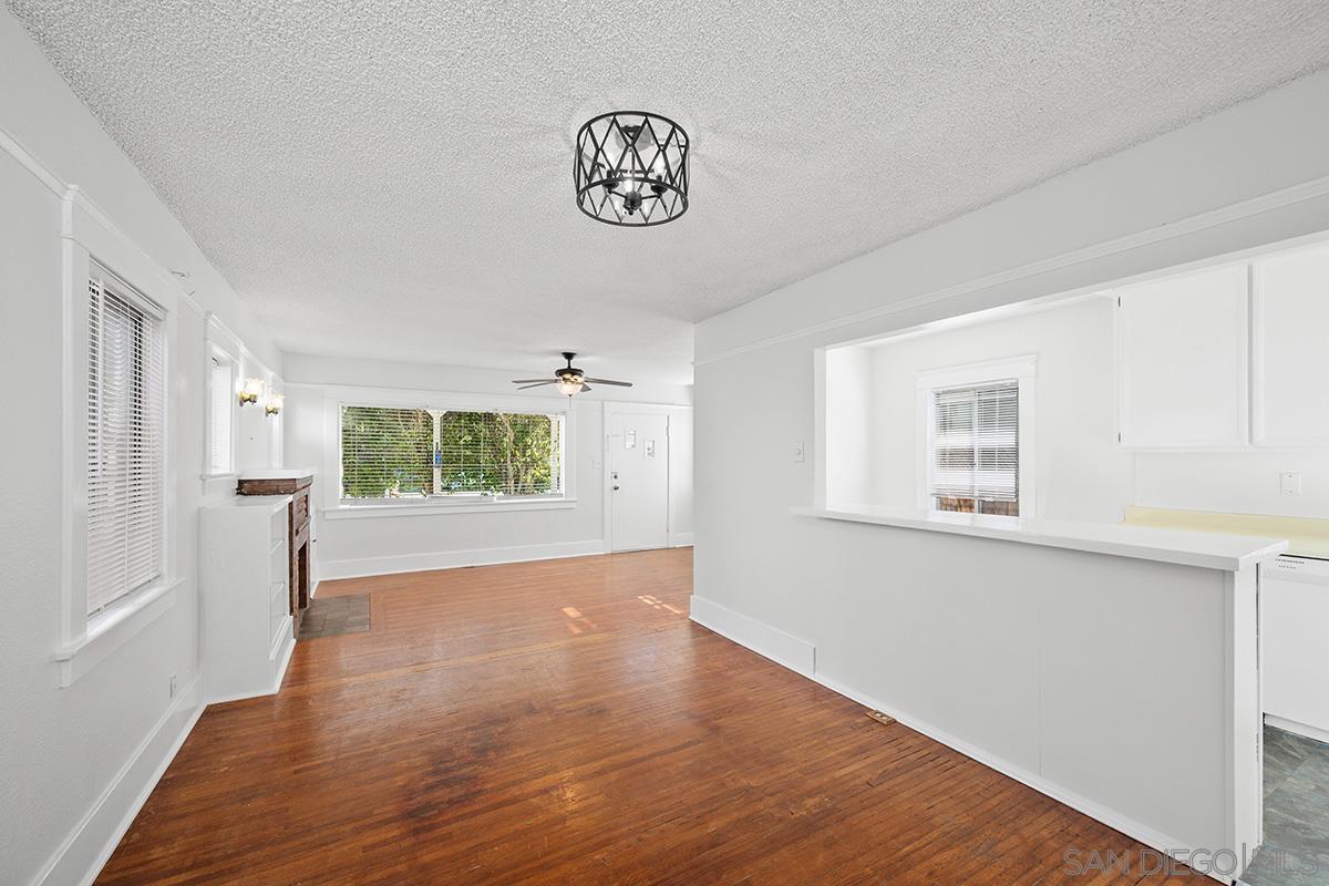 Detail Gallery Image 20 of 54 For 812  H Ave, Coronado,  CA 92118 - 4 Beds | 2 Baths