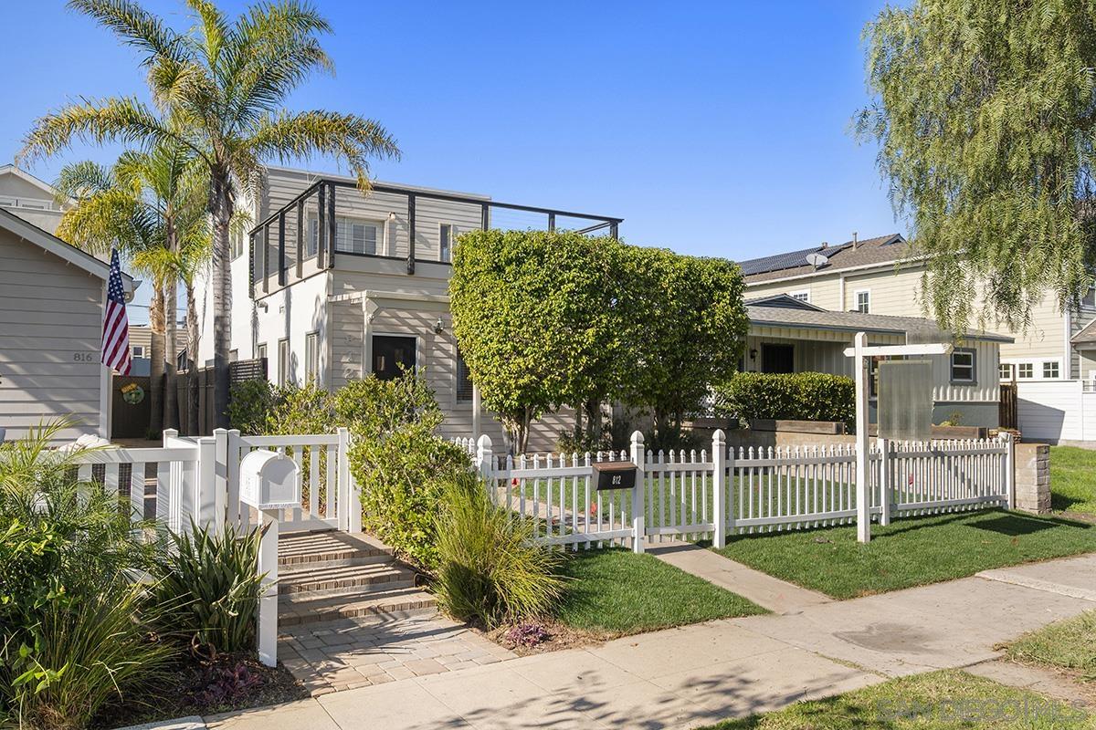 Detail Gallery Image 3 of 54 For 812  H Ave, Coronado,  CA 92118 - 4 Beds | 2 Baths