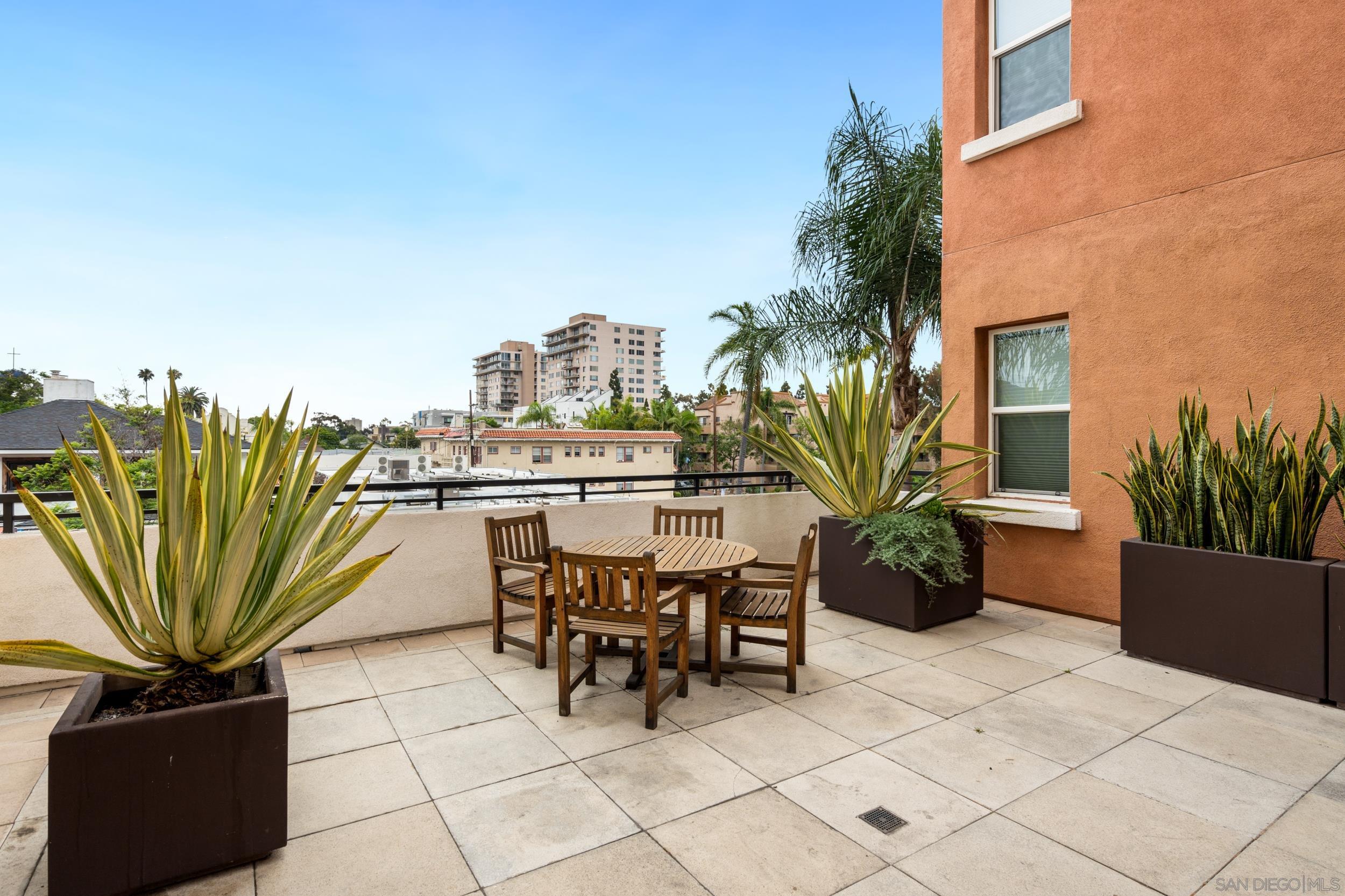 Detail Gallery Image 28 of 31 For 3650  5th Ave  #415,  San Diego,  CA 92103 - 3 Beds | 2 Baths