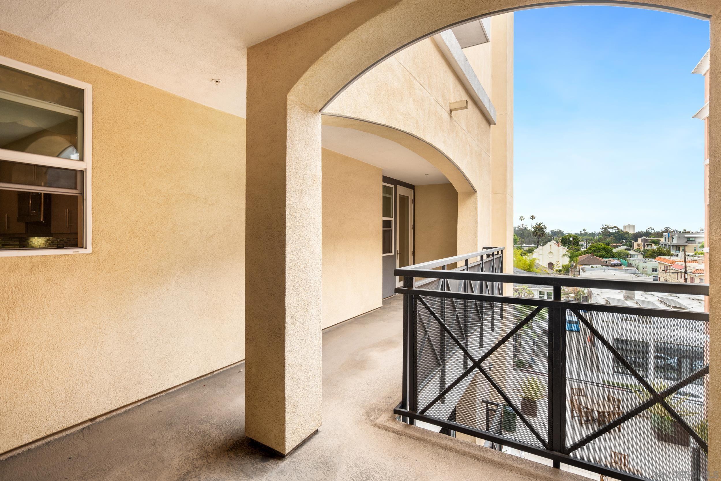 Detail Gallery Image 8 of 31 For 3650  5th Ave  #415,  San Diego,  CA 92103 - 3 Beds | 2 Baths
