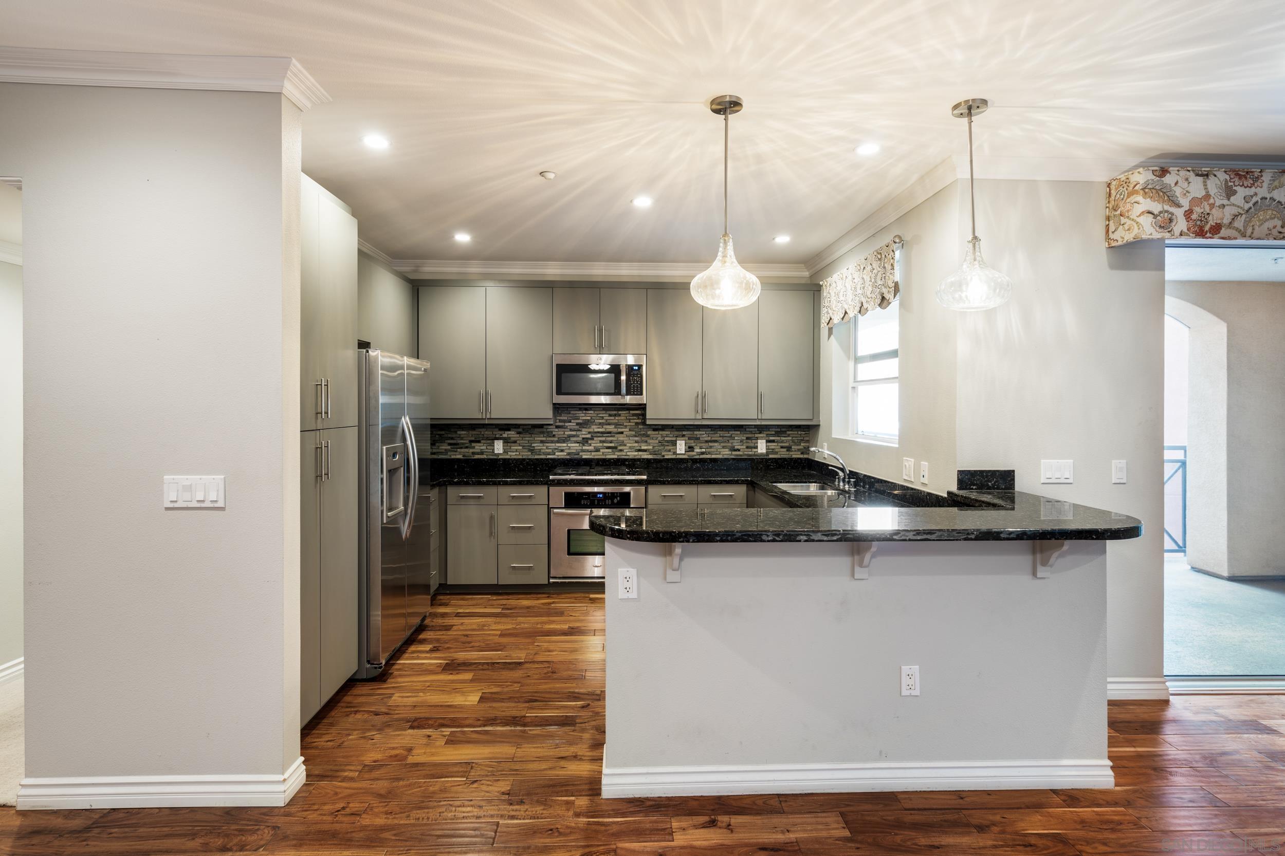 Detail Gallery Image 10 of 31 For 3650  5th Ave  #415,  San Diego,  CA 92103 - 3 Beds | 2 Baths