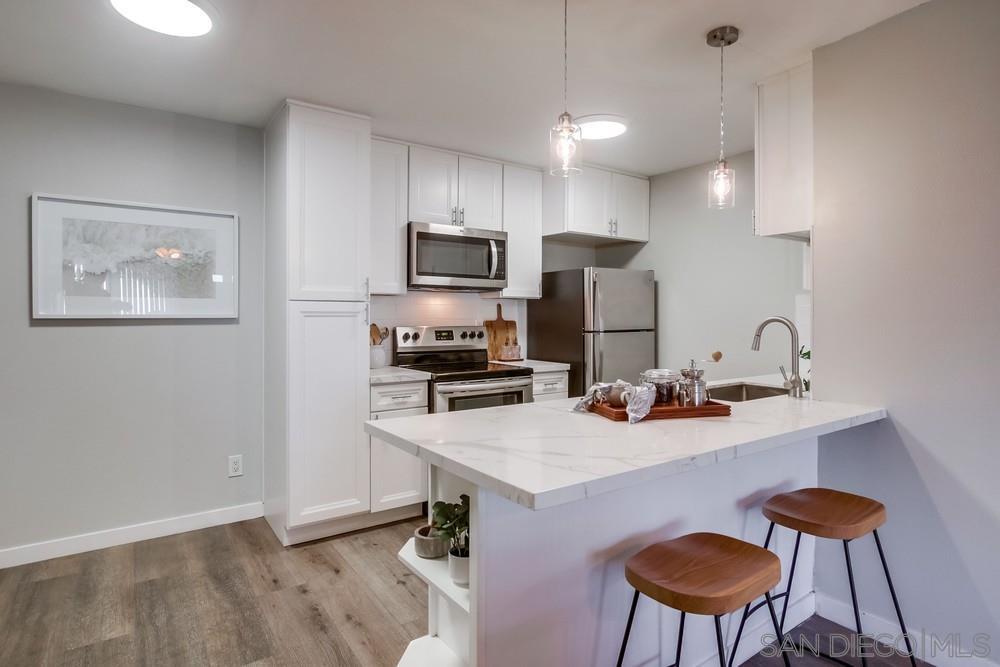 Detail Gallery Image 6 of 44 For 1111  Seacoast Dr  #2,  Imperial Beach,  CA 91932 - 2 Beds | 2 Baths