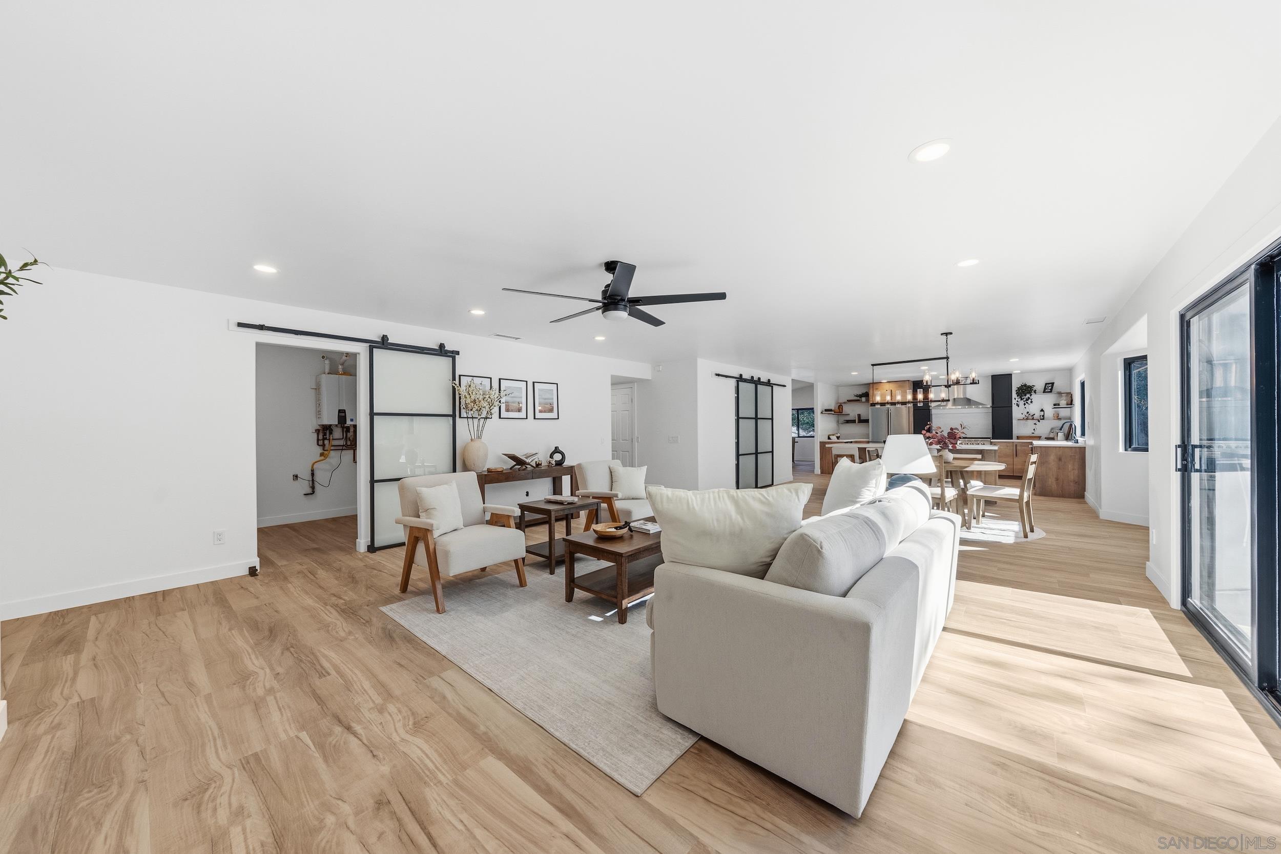 Detail Gallery Image 19 of 61 For 1544  La Vine Ln, Vista,  CA 92084 - 5 Beds | 3 Baths