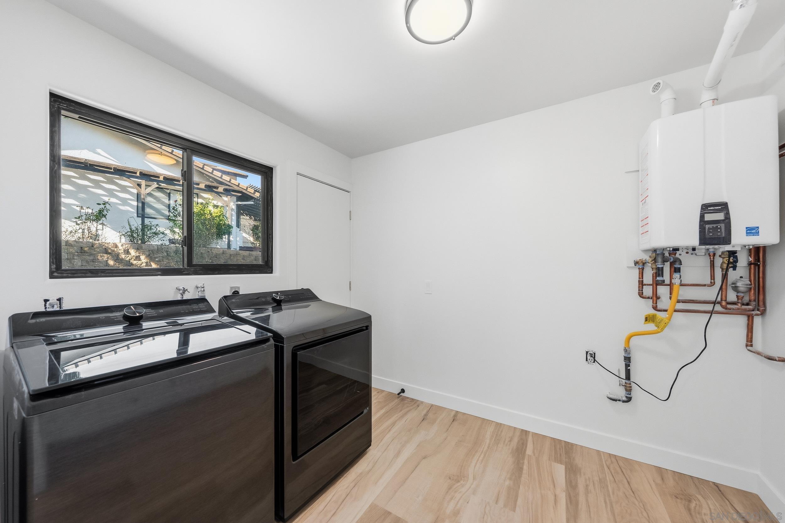 Detail Gallery Image 21 of 61 For 1544  La Vine Ln, Vista,  CA 92084 - 5 Beds | 3 Baths