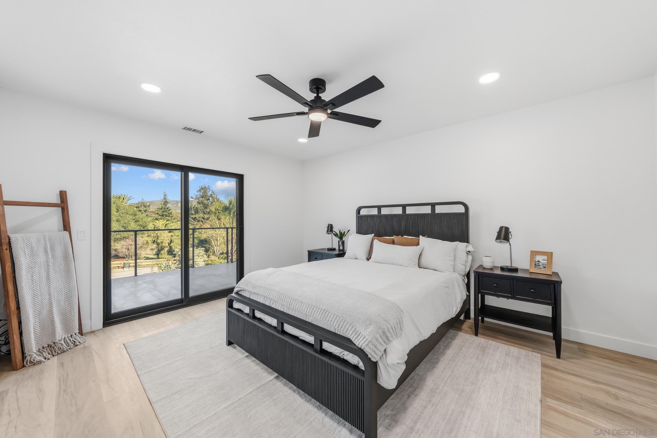 Detail Gallery Image 26 of 61 For 1544  La Vine Ln, Vista,  CA 92084 - 5 Beds | 3 Baths