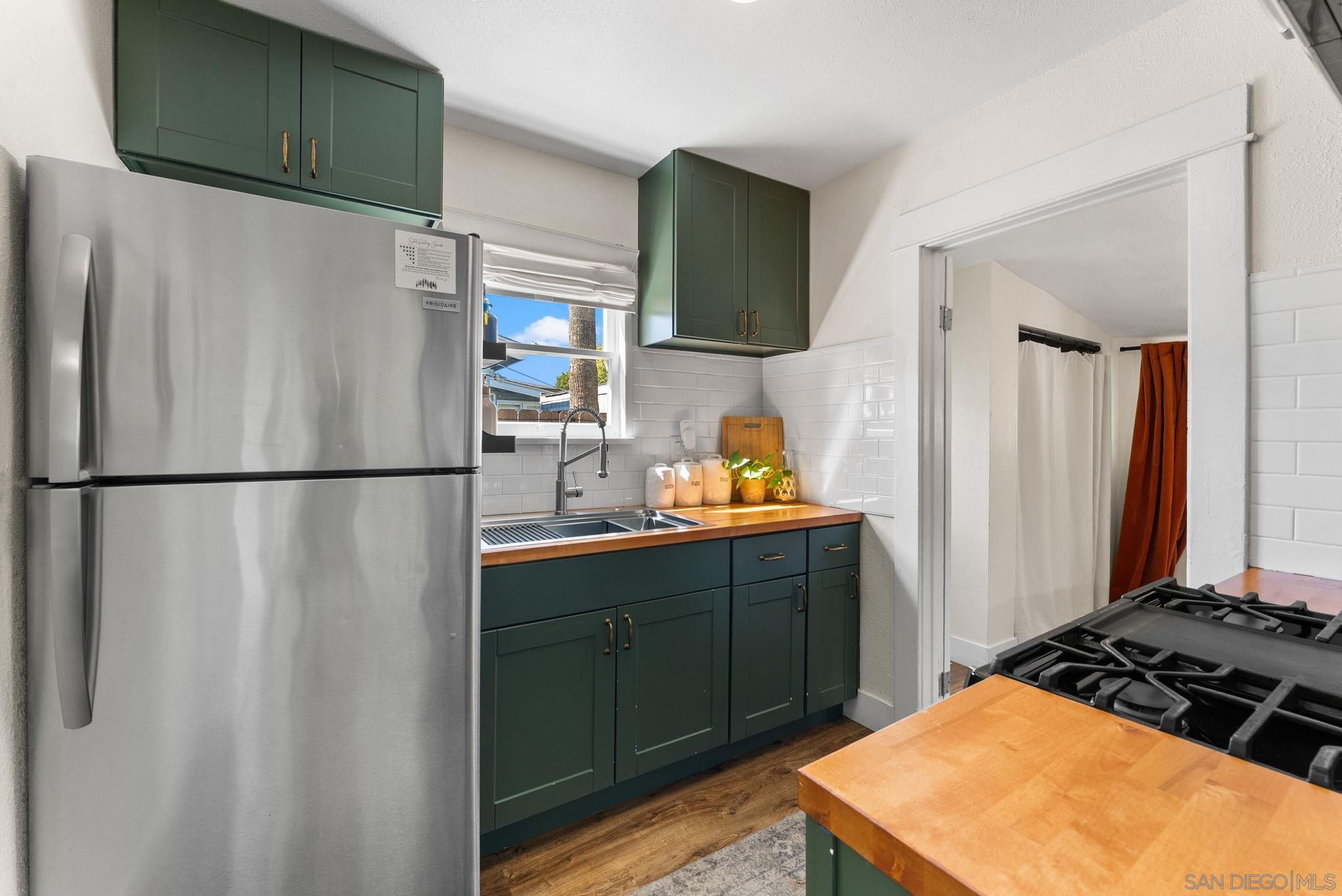 Detail Gallery Image 14 of 44 For 3612  Polk Avenue, San Diego,  CA 92104 - 3 Beds | 1 Baths