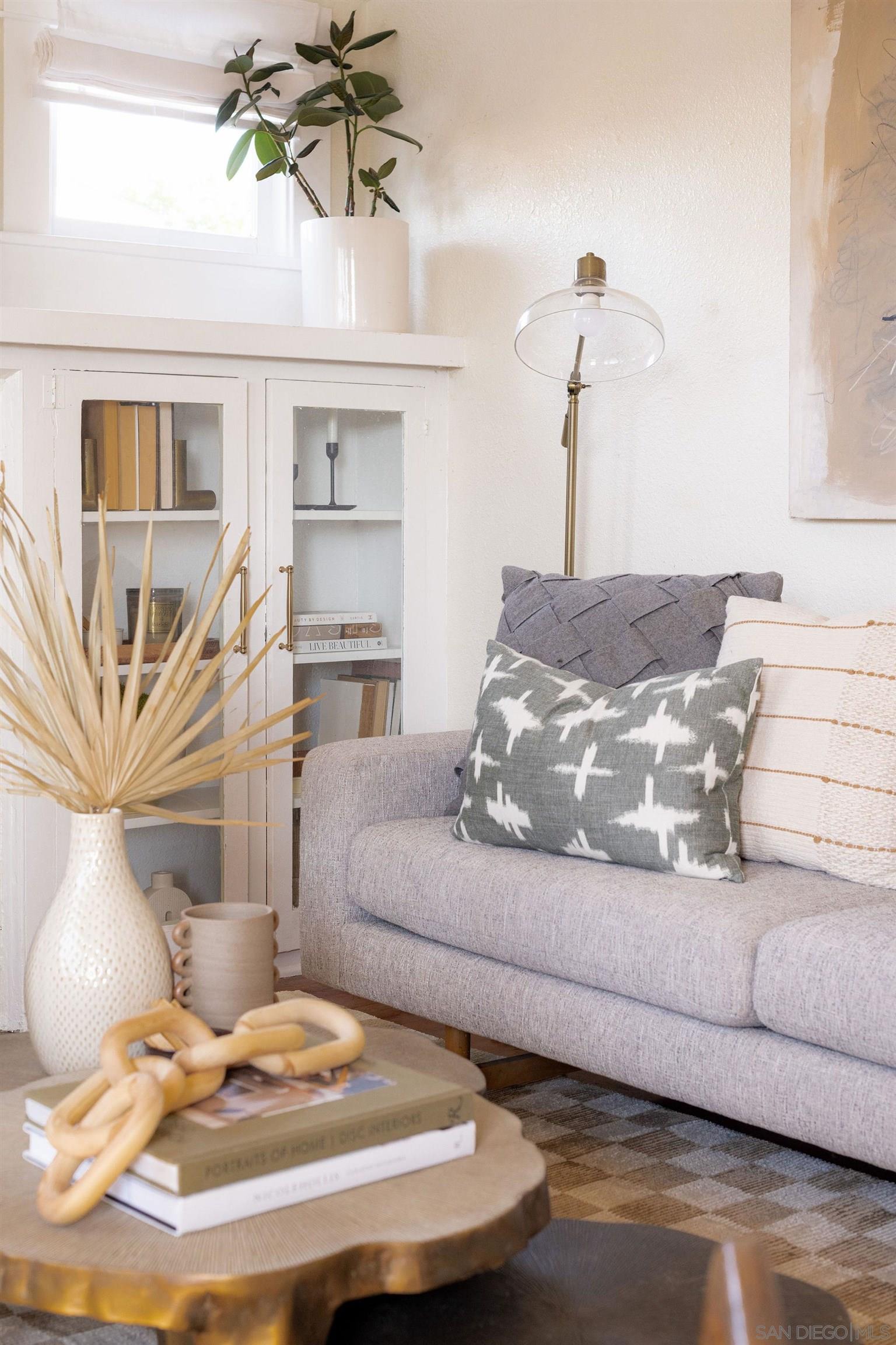 Detail Gallery Image 8 of 44 For 3612  Polk Avenue, San Diego,  CA 92104 - 3 Beds | 1 Baths