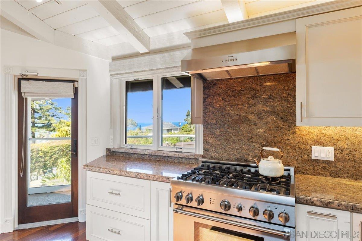 Detail Gallery Image 26 of 75 For 1141  Luneta Drive, Del Mar,  CA 92014 - 5 Beds | 5 Baths