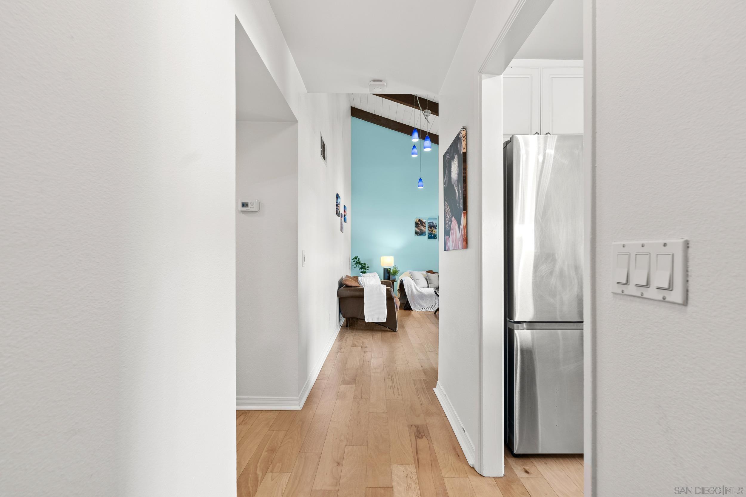 Detail Gallery Image 2 of 32 For 17141 W Bernardo Dr  #203,  San Diego,  CA 92127 - 2 Beds | 2 Baths