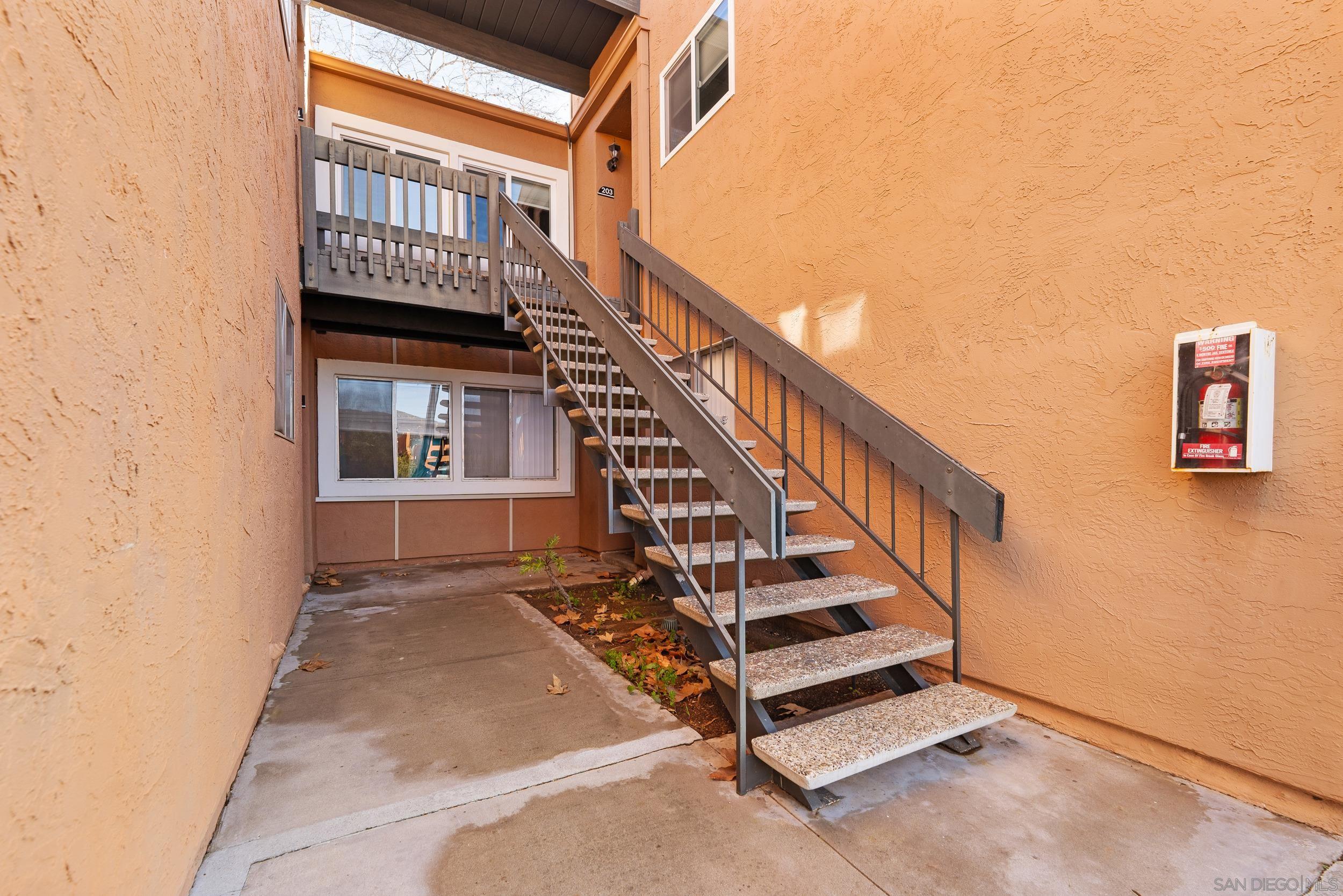 Detail Gallery Image 32 of 32 For 17141 W Bernardo Dr  #203,  San Diego,  CA 92127 - 2 Beds | 2 Baths