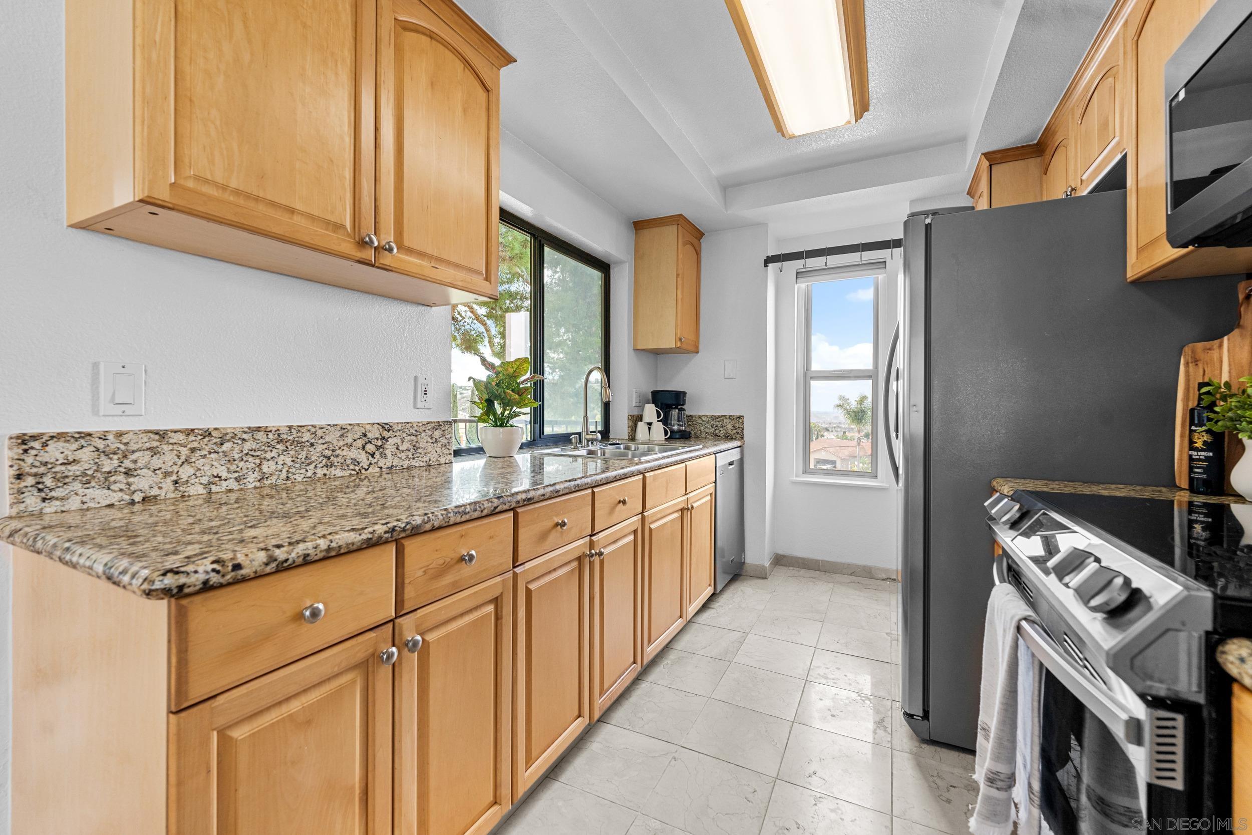 Detail Gallery Image 11 of 34 For 7320  Park Ridge Blvd  #216,  San Diego,  CA 92120 - 2 Beds | 2 Baths