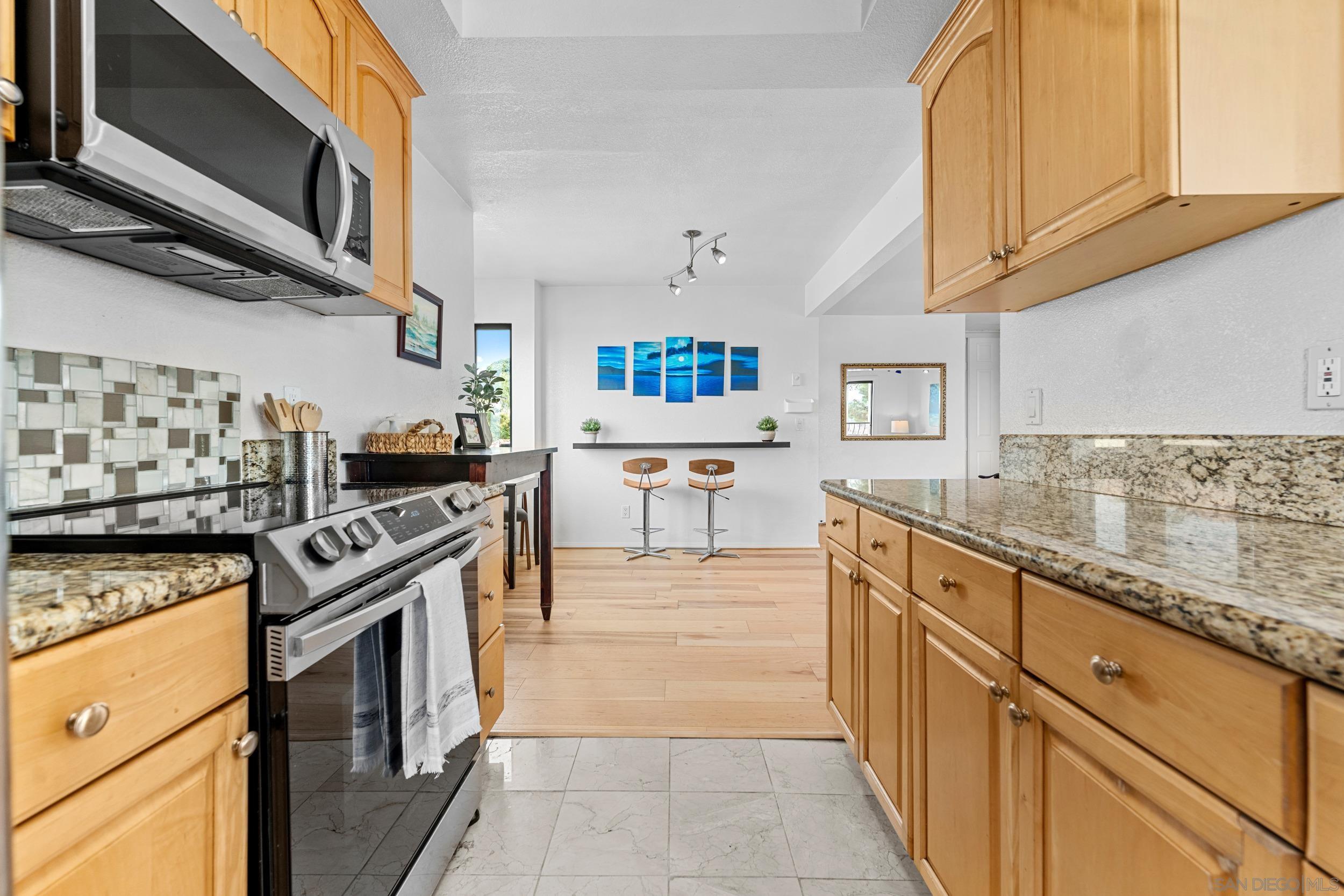 Detail Gallery Image 13 of 34 For 7320  Park Ridge Blvd  #216,  San Diego,  CA 92120 - 2 Beds | 2 Baths