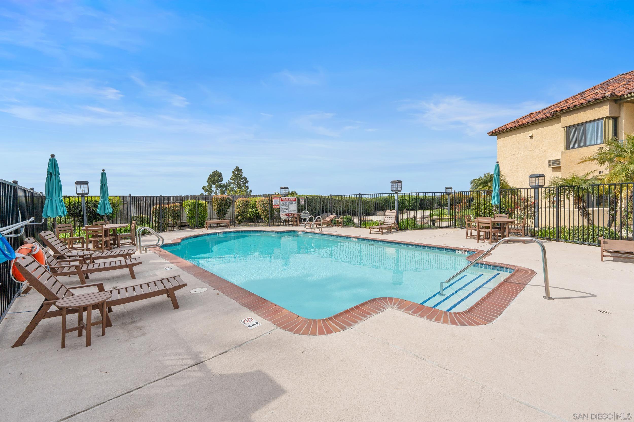 Detail Gallery Image 30 of 34 For 7320  Park Ridge Blvd  #216,  San Diego,  CA 92120 - 2 Beds | 2 Baths