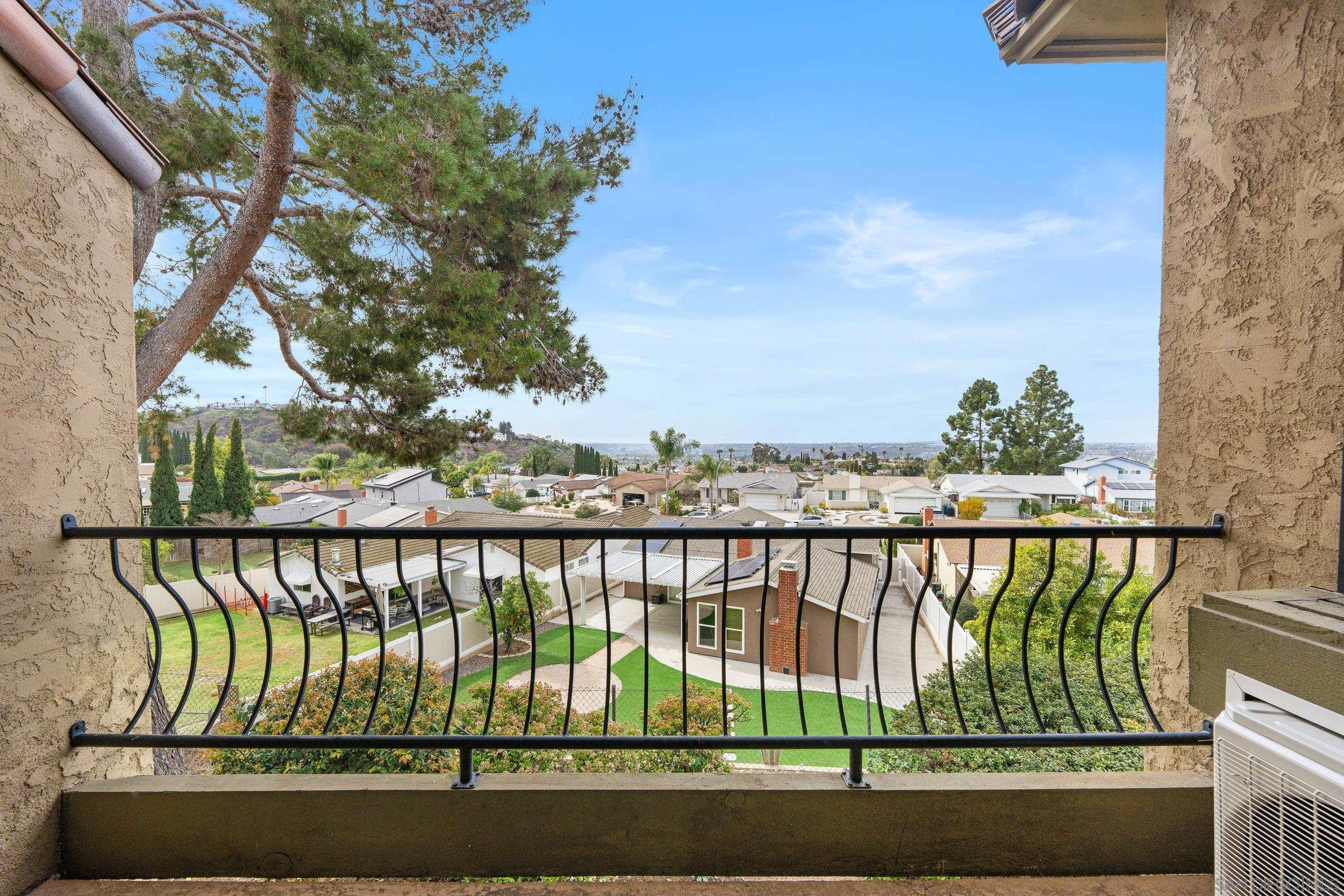 Detail Gallery Image 5 of 34 For 7320  Park Ridge Blvd  #216,  San Diego,  CA 92120 - 2 Beds | 2 Baths
