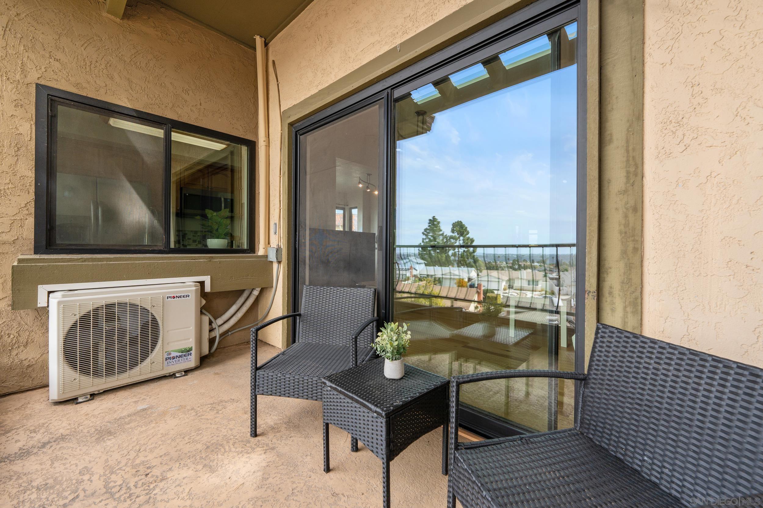 Detail Gallery Image 7 of 34 For 7320  Park Ridge Blvd  #216,  San Diego,  CA 92120 - 2 Beds | 2 Baths