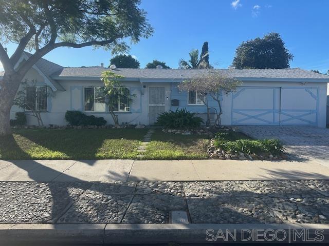 Detail Gallery Image 4 of 41 For 606  Carlsbad Street, Spring Valley,  CA 91977 - 4 Beds | 2/1 Baths