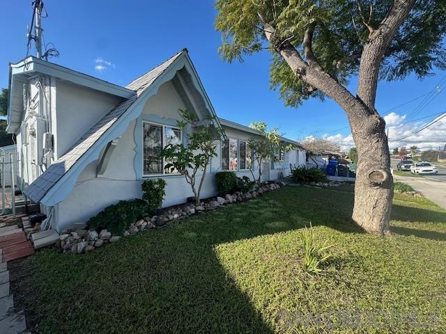 Detail Gallery Image 6 of 41 For 606  Carlsbad Street, Spring Valley,  CA 91977 - 4 Beds | 2/1 Baths