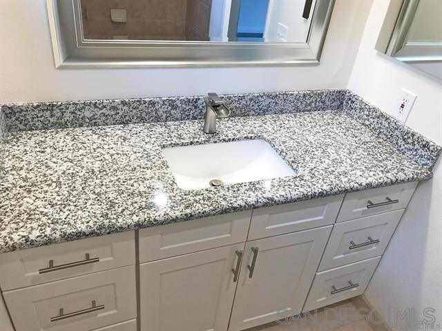 Detail Gallery Image 4 of 11 For 4562  Twain Ave  #13,  San Diego,  CA 92120 - 1 Beds | 1 Baths