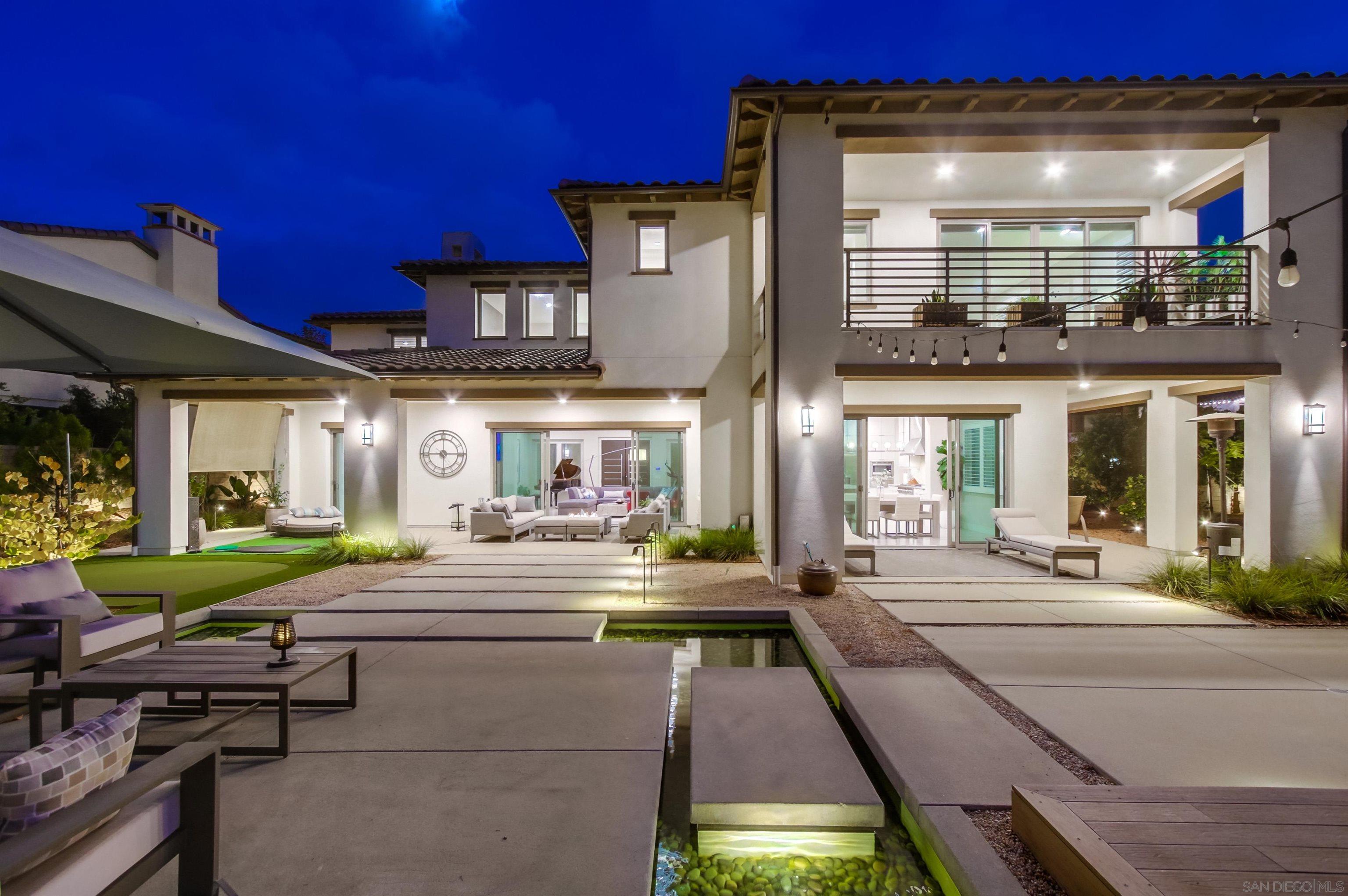 Detail Gallery Image 29 of 45 For 6372  Meadowbrush Cir, San Diego,  CA 92130 - 5 Beds | 5/1 Baths