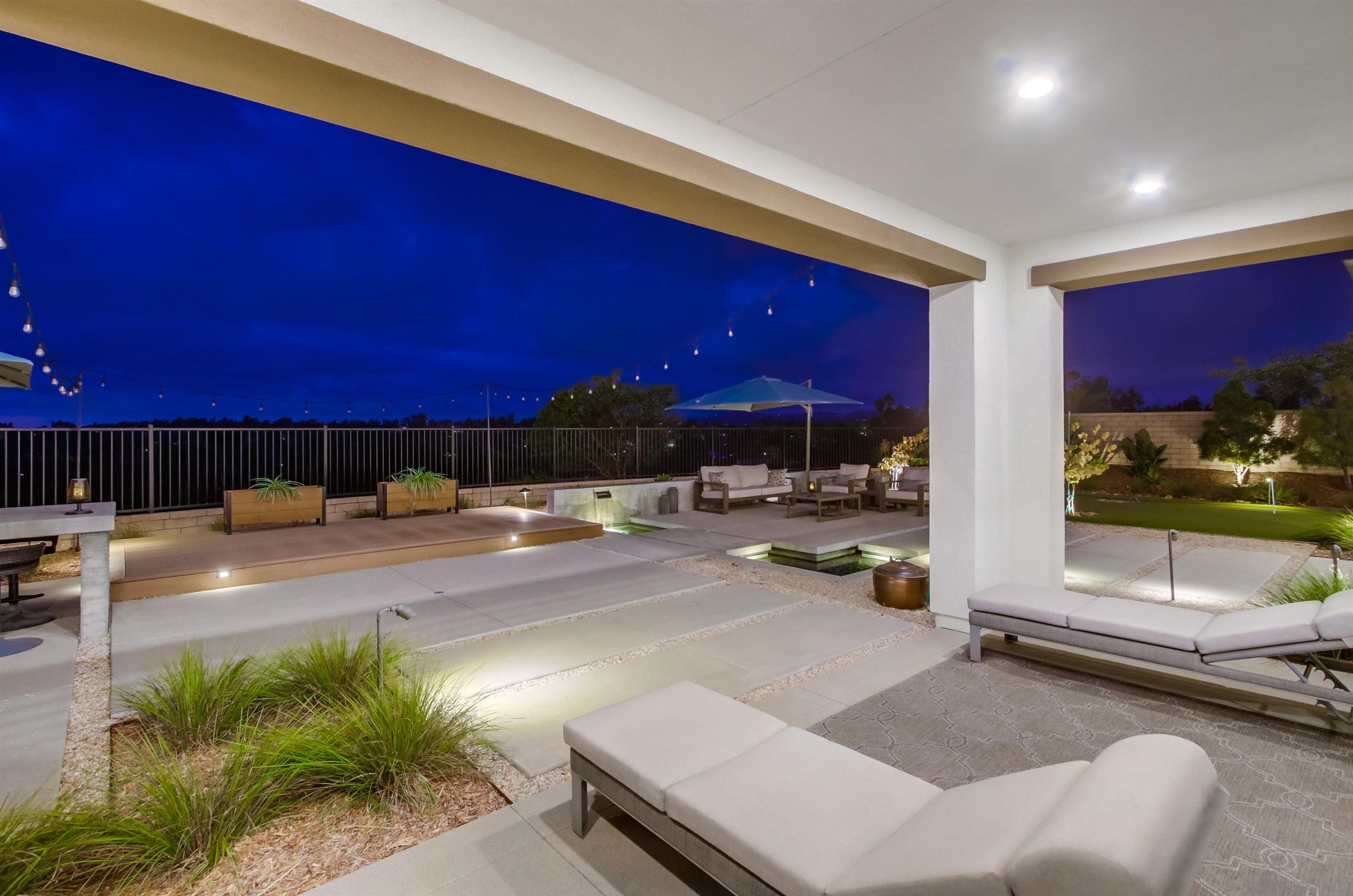 Detail Gallery Image 30 of 45 For 6372  Meadowbrush Cir, San Diego,  CA 92130 - 5 Beds | 5/1 Baths