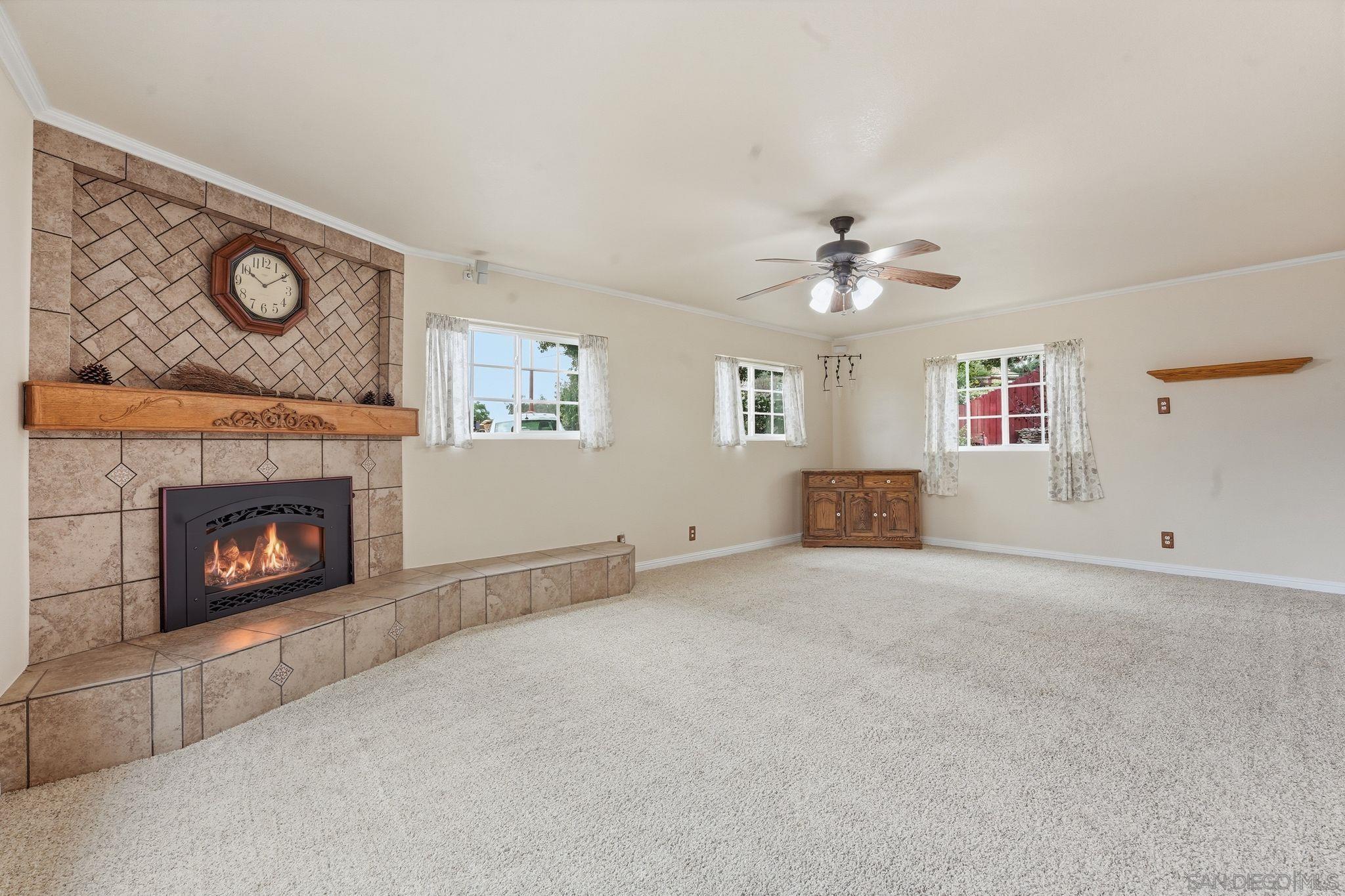 Detail Gallery Image 3 of 45 For 1305  Ash St, Ramona,  CA 92065 - 2 Beds | 2 Baths