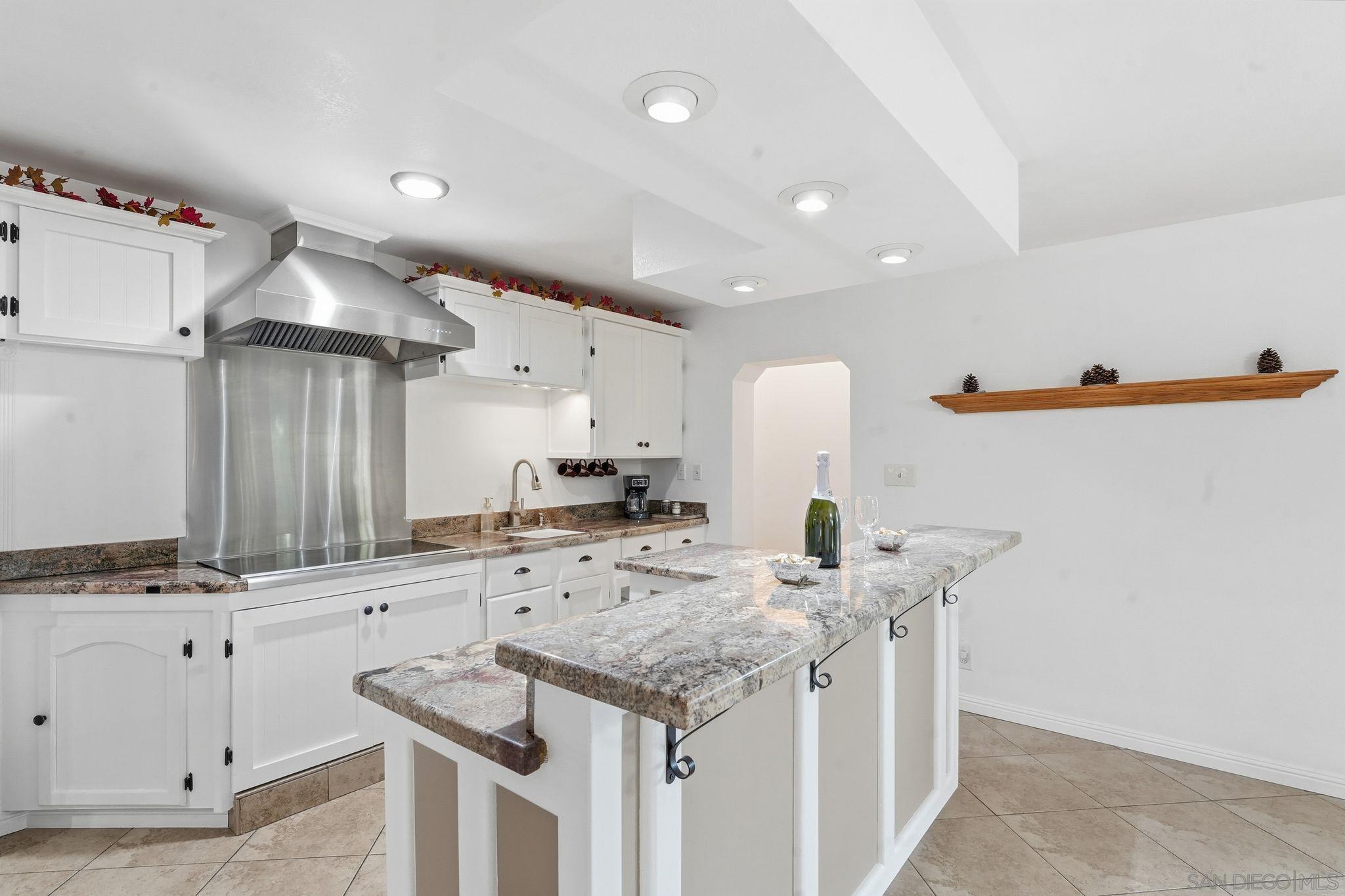 Detail Gallery Image 5 of 45 For 1305  Ash St, Ramona,  CA 92065 - 2 Beds | 2 Baths