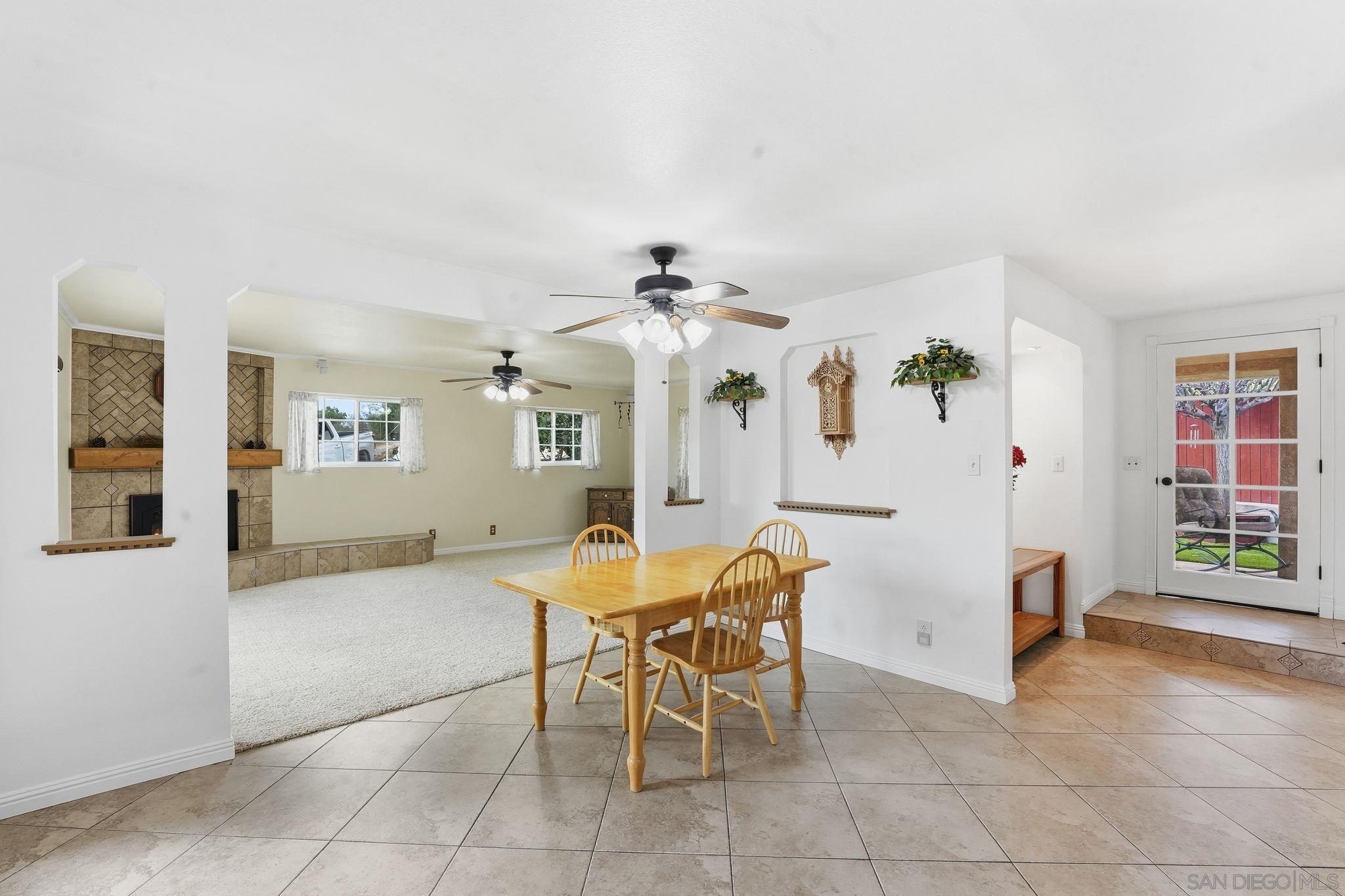 Detail Gallery Image 8 of 45 For 1305  Ash St, Ramona,  CA 92065 - 2 Beds | 2 Baths