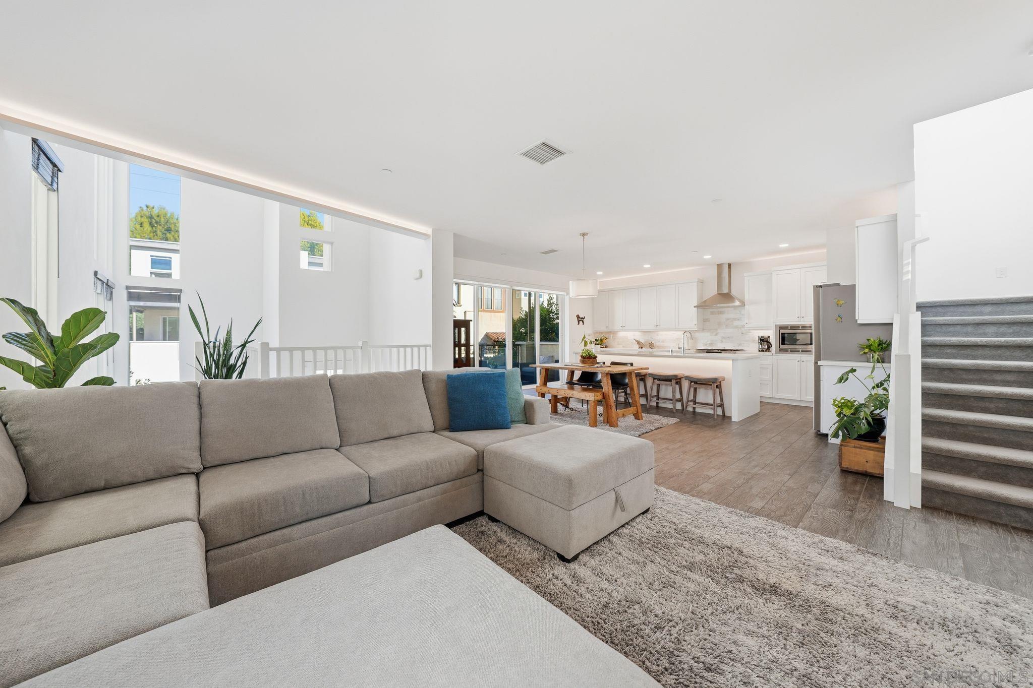 Detail Gallery Image 38 of 62 For 8337  Summit Way, San Diego,  CA 92108 - 3 Beds | 3/1 Baths