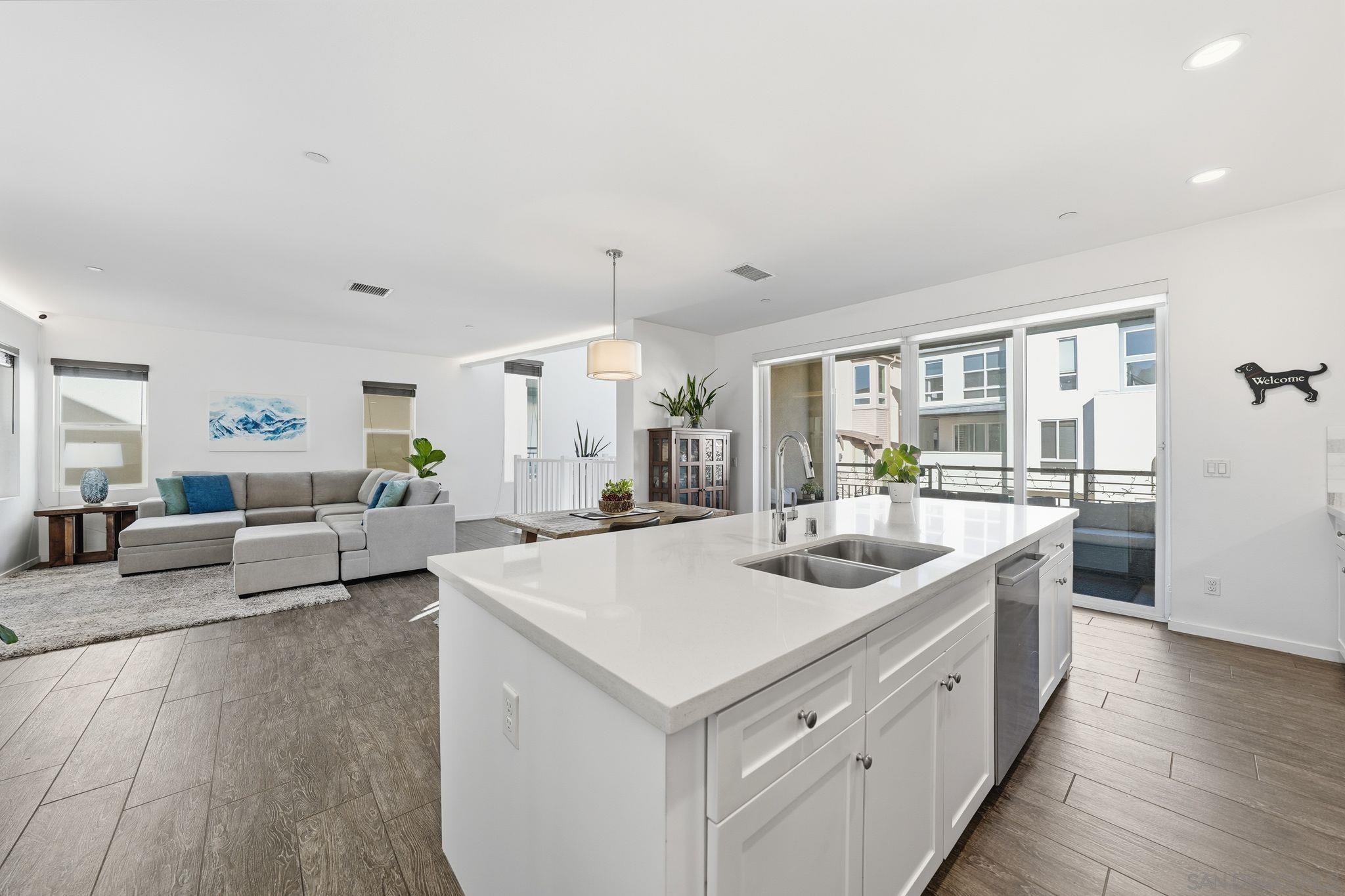 Detail Gallery Image 52 of 62 For 8337  Summit Way, San Diego,  CA 92108 - 3 Beds | 3/1 Baths