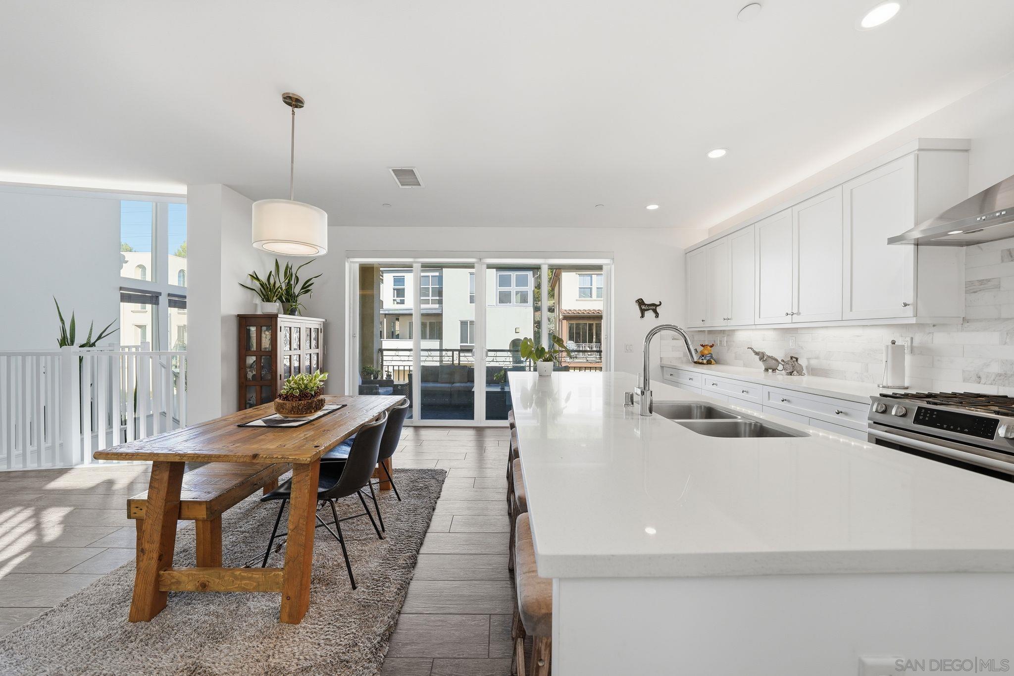 Detail Gallery Image 61 of 62 For 8337  Summit Way, San Diego,  CA 92108 - 3 Beds | 3/1 Baths