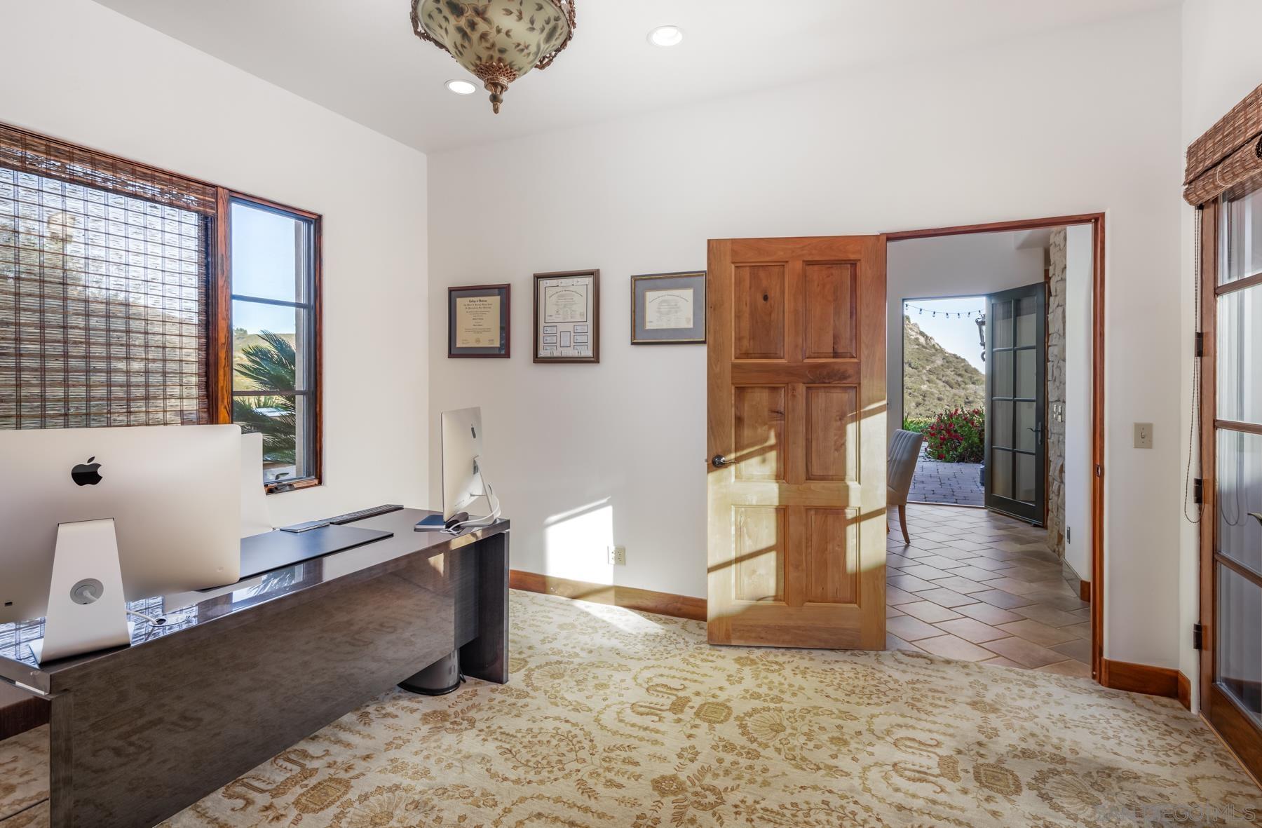 Detail Gallery Image 19 of 33 For 18113  El Brazo, Rancho Santa Fe,  CA 92067 - 5 Beds | 4/2 Baths